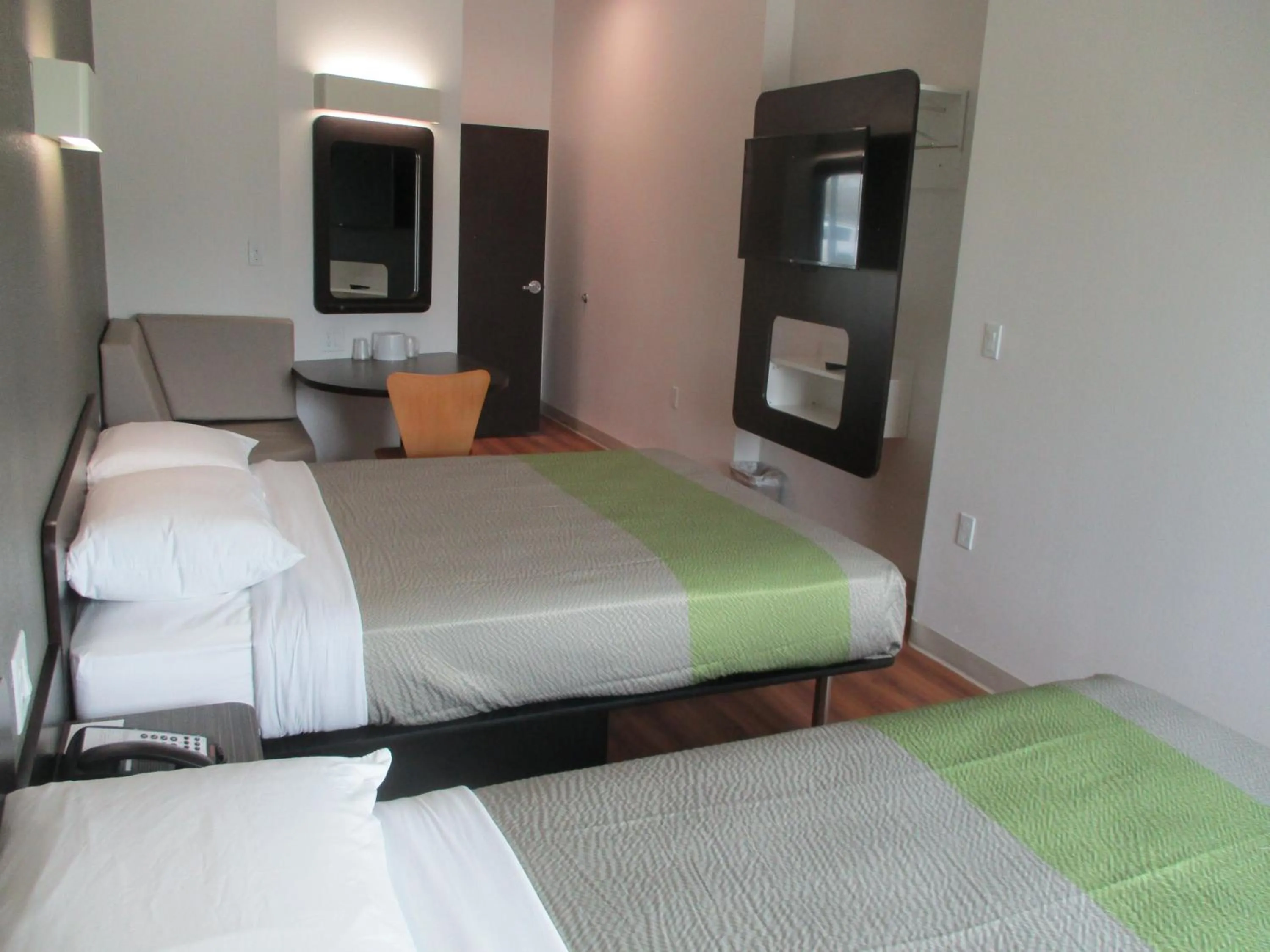 Bedroom, Bed in Motel 6-Corpus Christi, TX