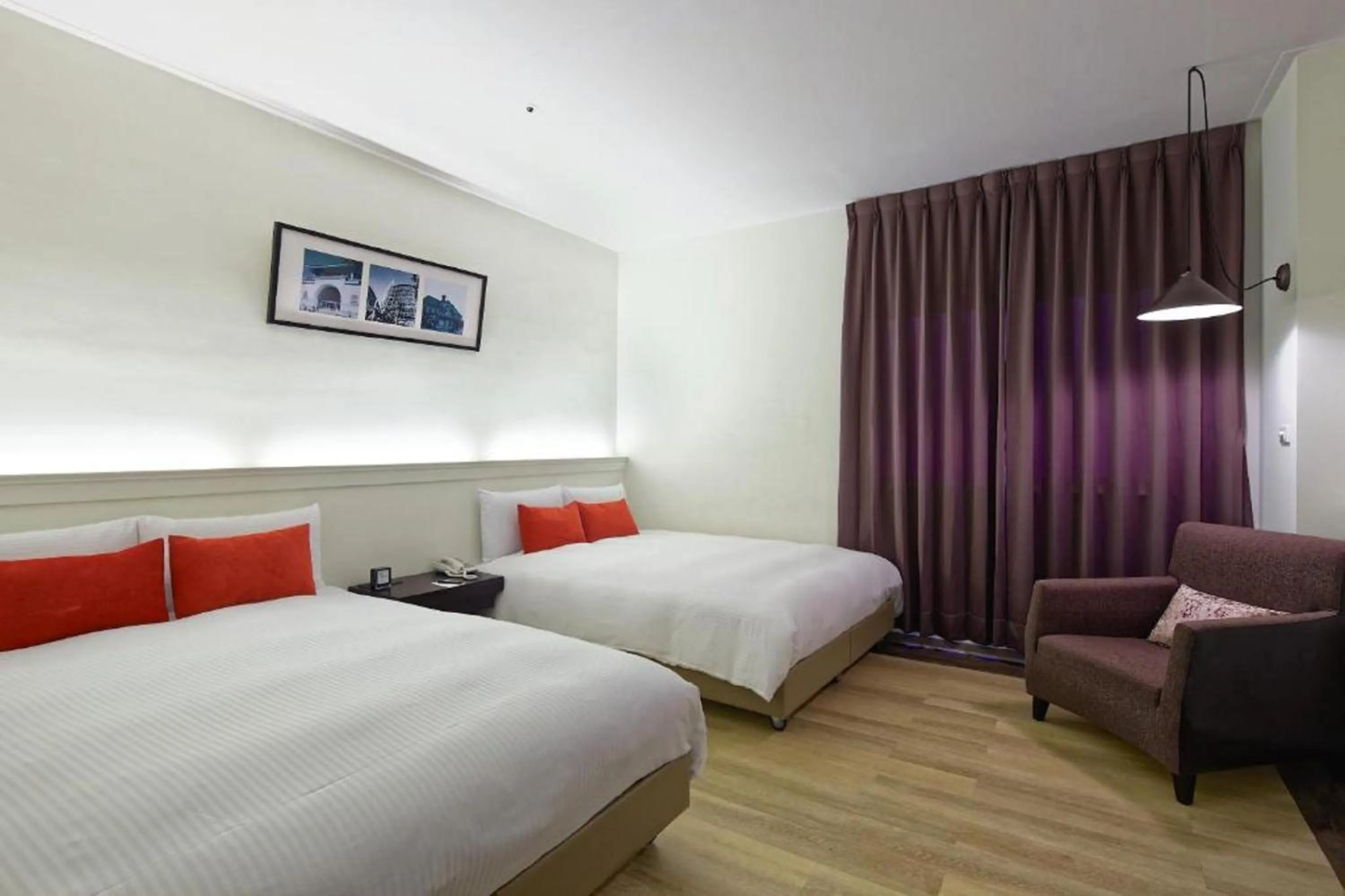 Bedroom, Bed in 53 Hotel