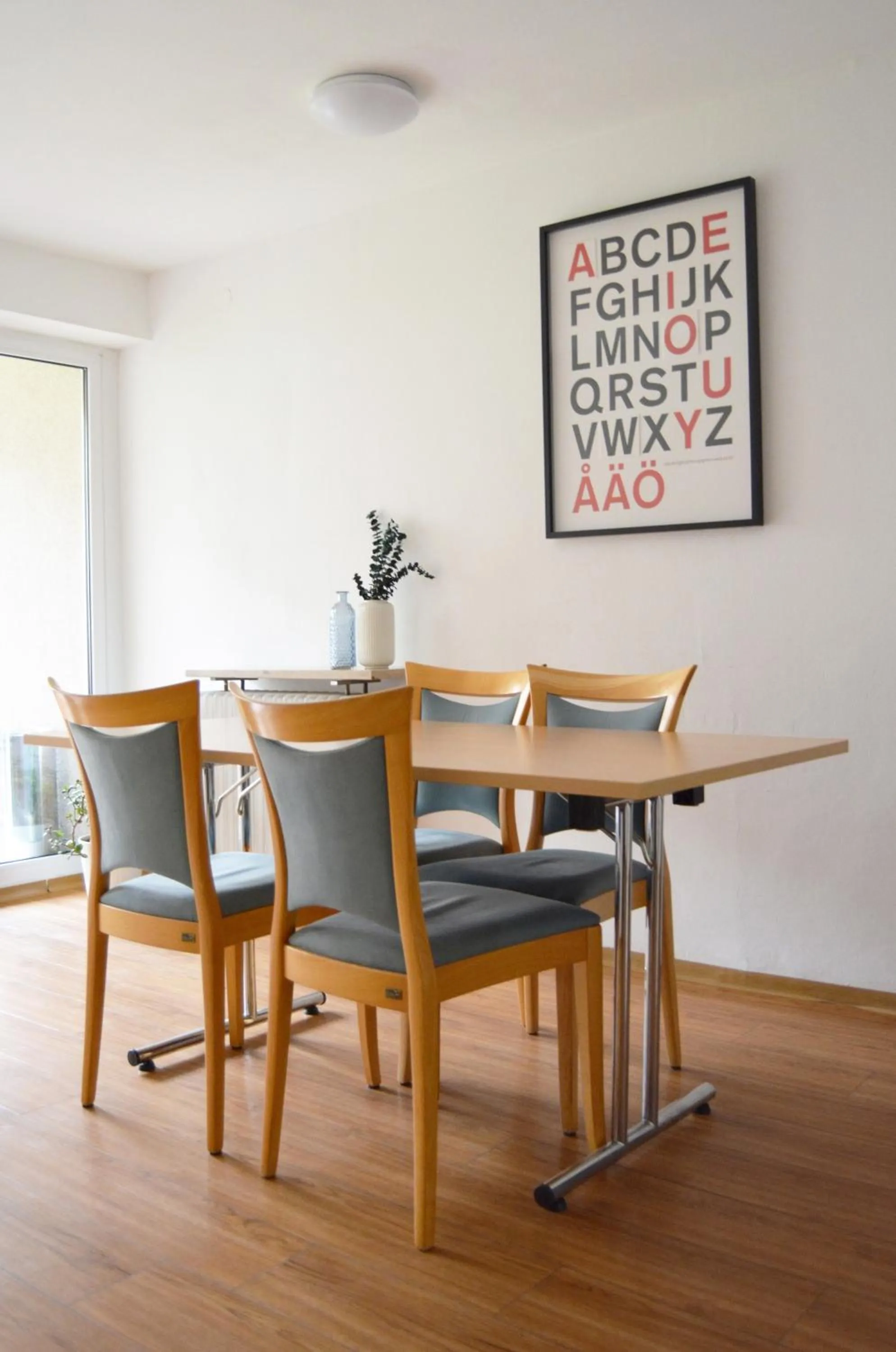 Communal lounge/ TV room in 1, 2, sleep Hostel Nürnberg Messe