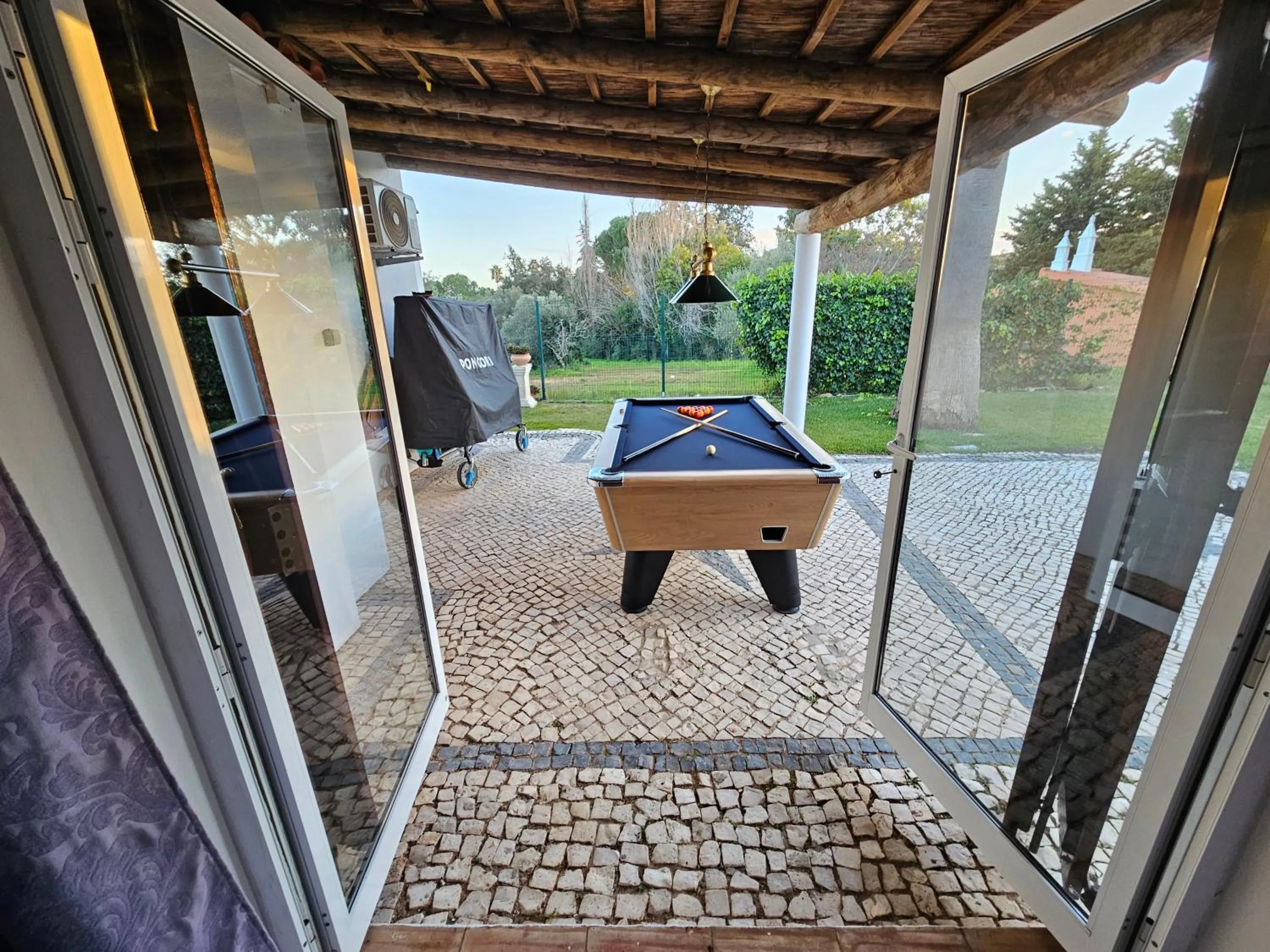villa yvonne,private pool,private parking 1,7 km from the beach