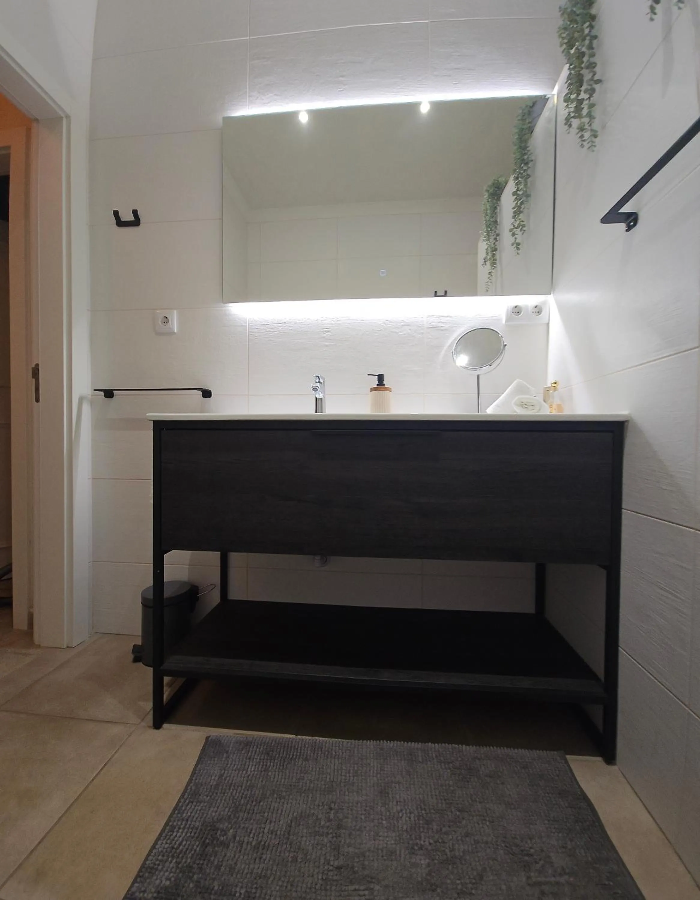 villa yvonne,private pool,private parking 1,7 km from the beach