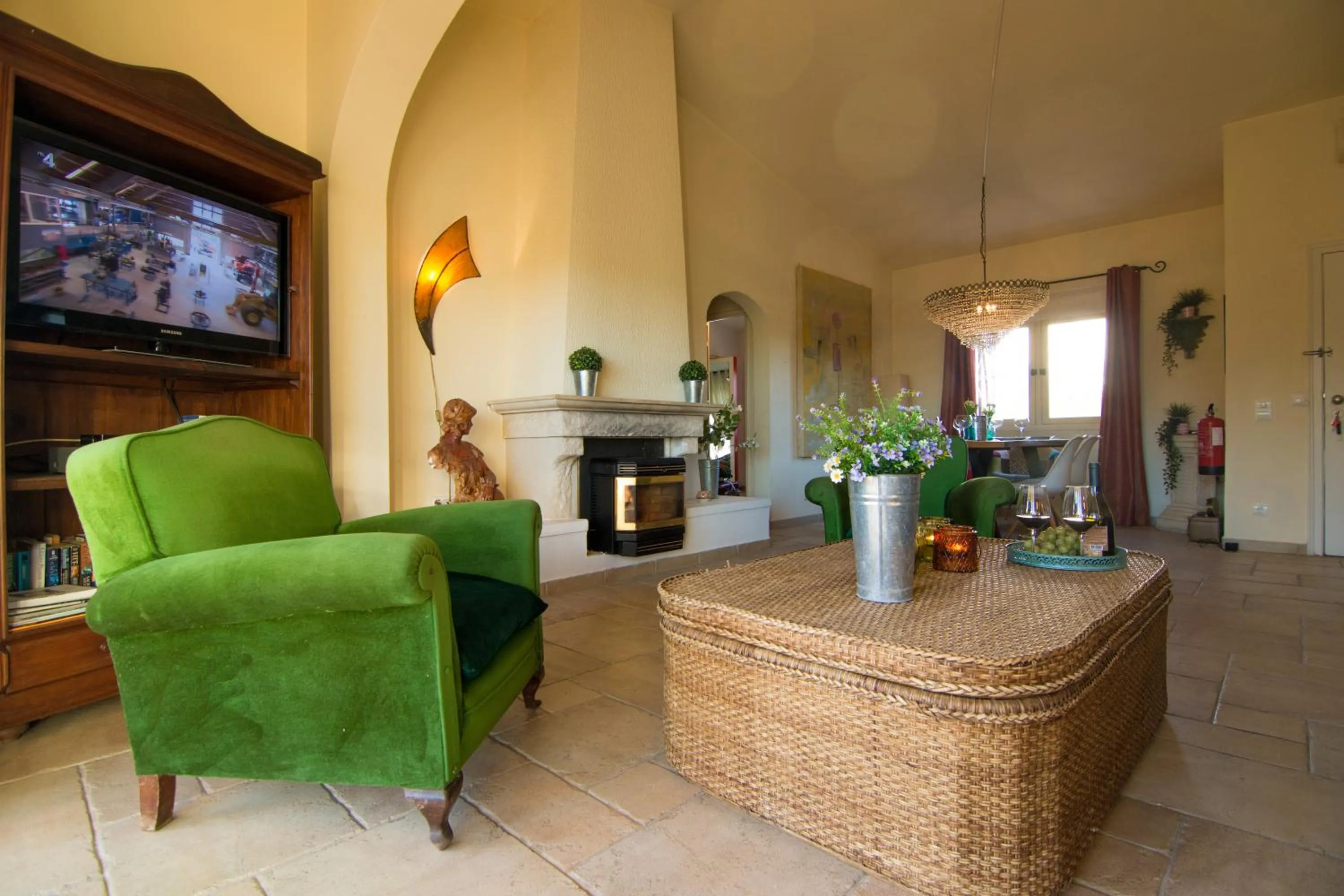 villa yvonne,private pool,private parking 1,7 km from the beach