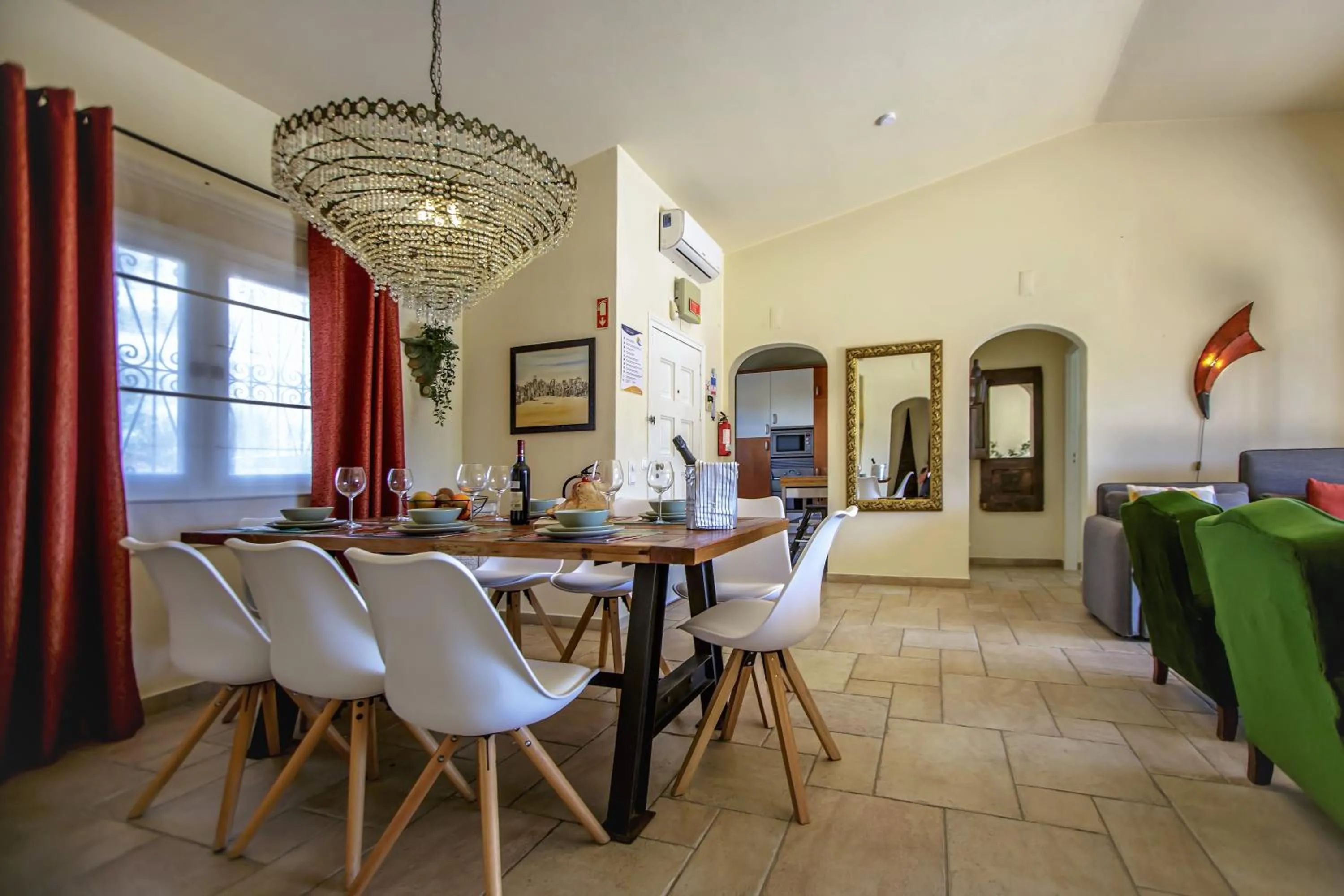 villa yvonne,private pool,private parking 1,7 km from the beach