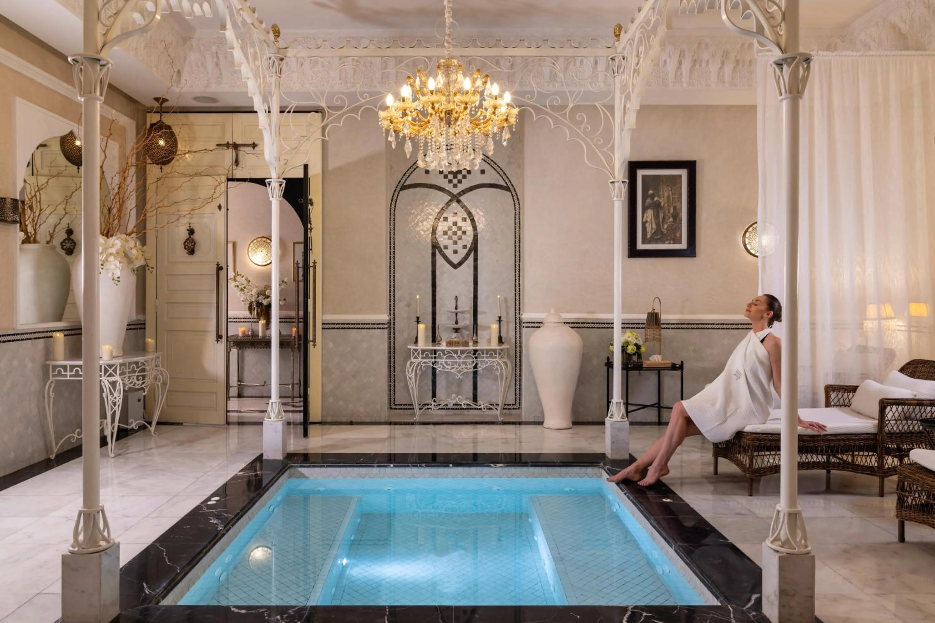 Hot Tub in Palais Ronsard Relais & Chateaux