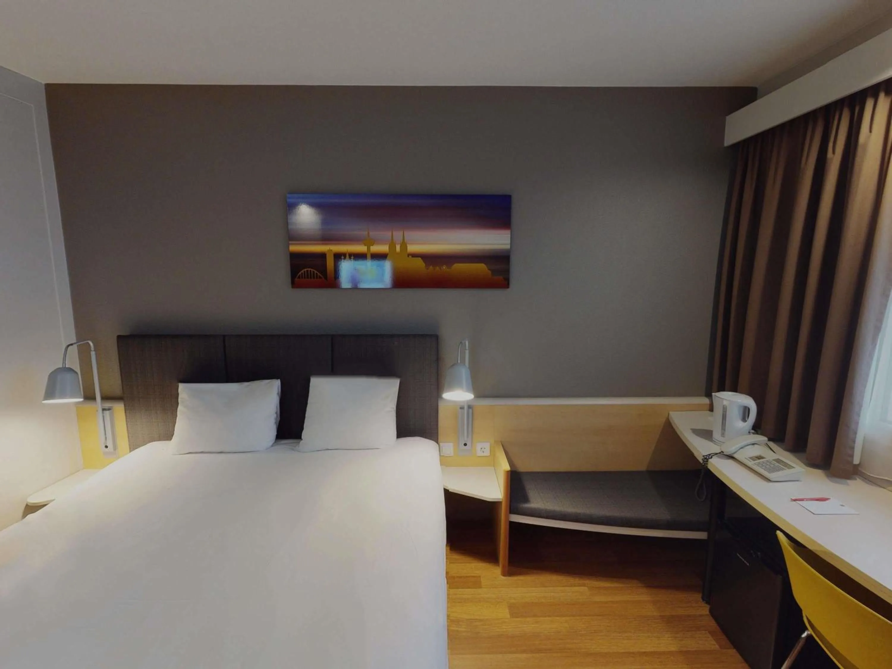 Bedroom, Bed in ibis Hotel Köln Airport