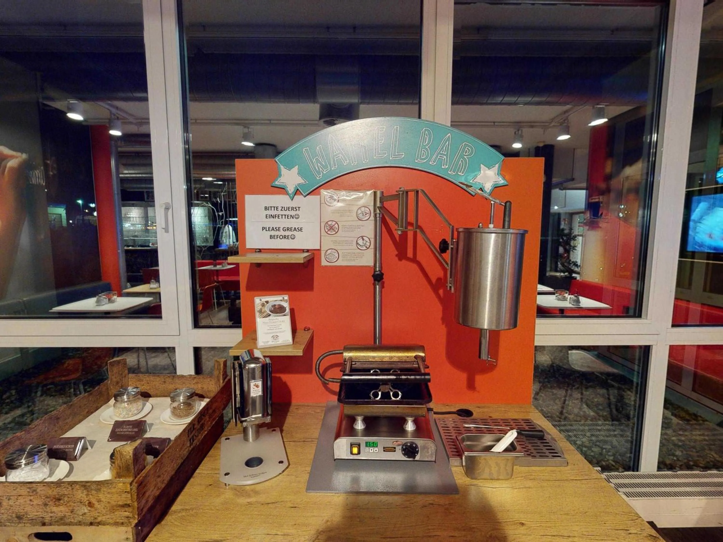 Breakfast in ibis Hotel Köln Airport