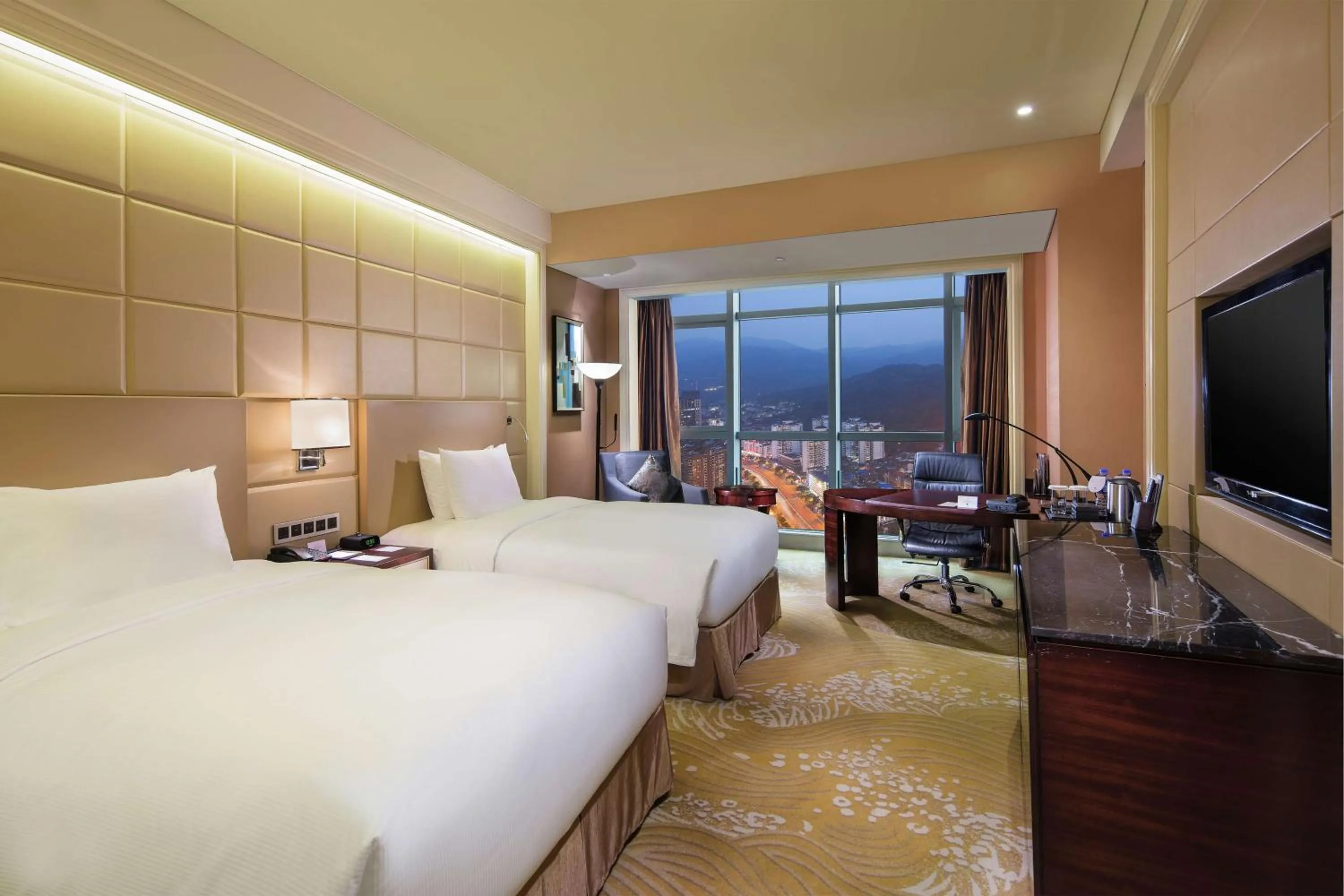 Bedroom, Bed in DoubleTree by Hilton Hotel Putian