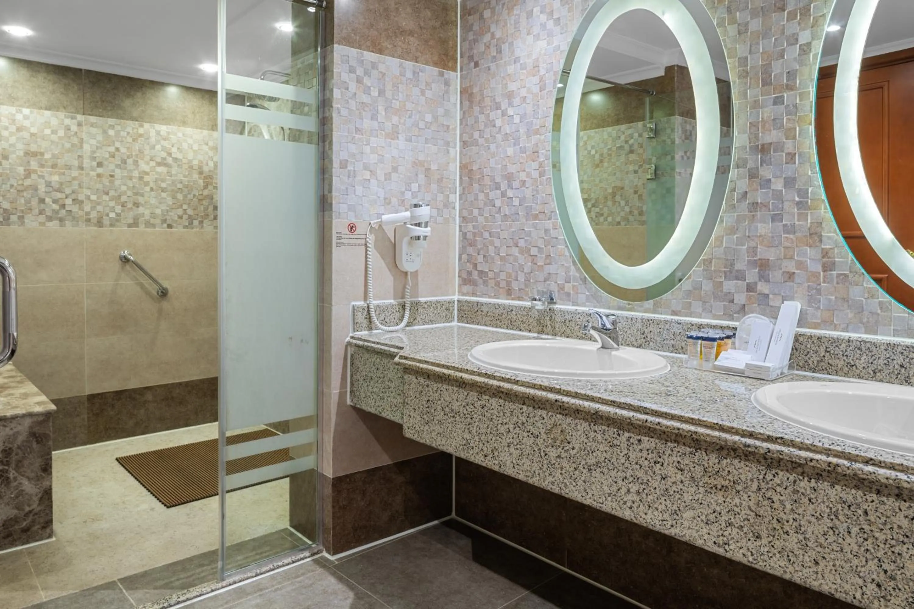 Shower in Pickalbatros Golf Beach Resort - All Inclusive