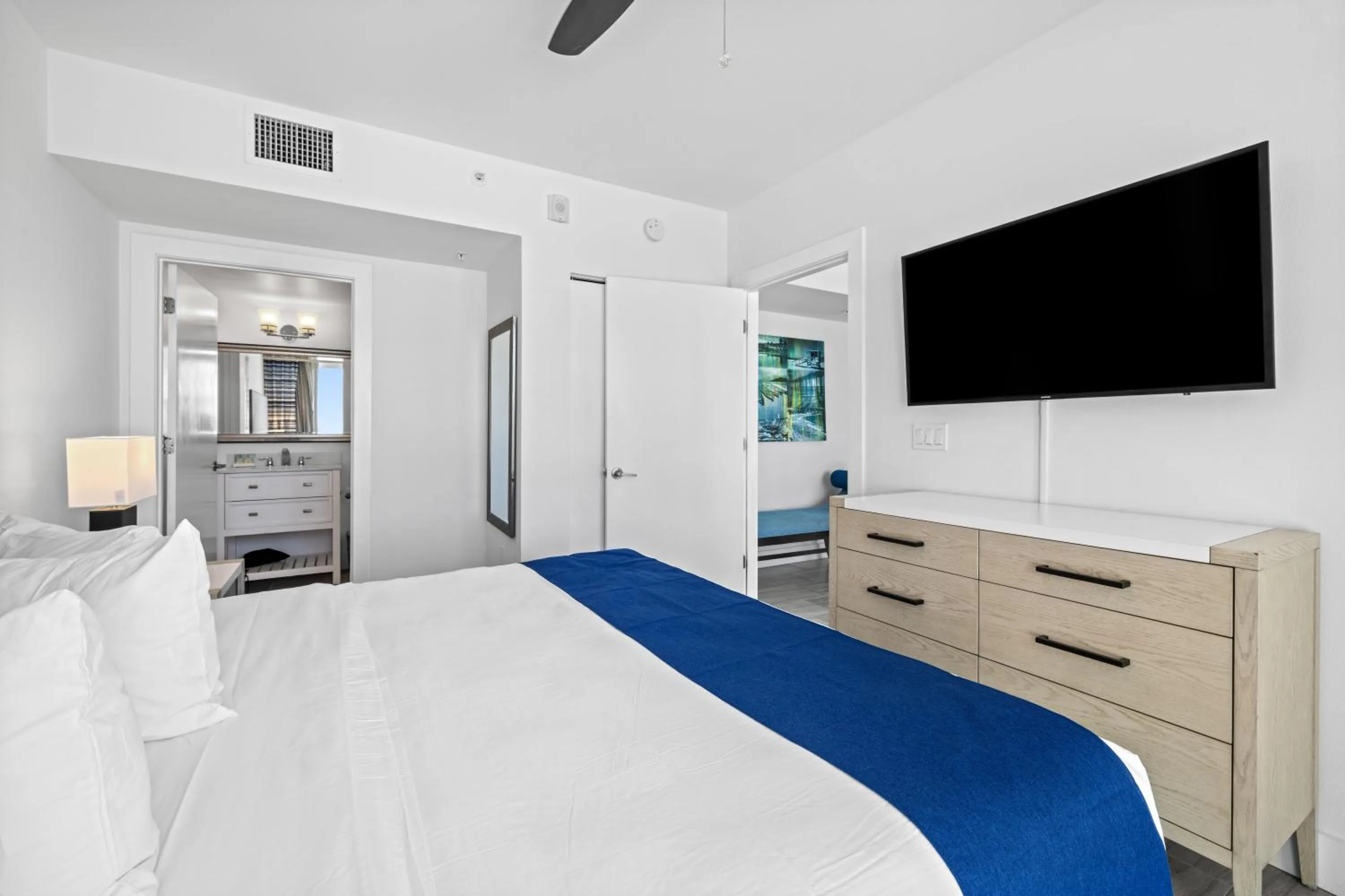 Bedroom, Bed in Provident Oceana Beachfront Suites