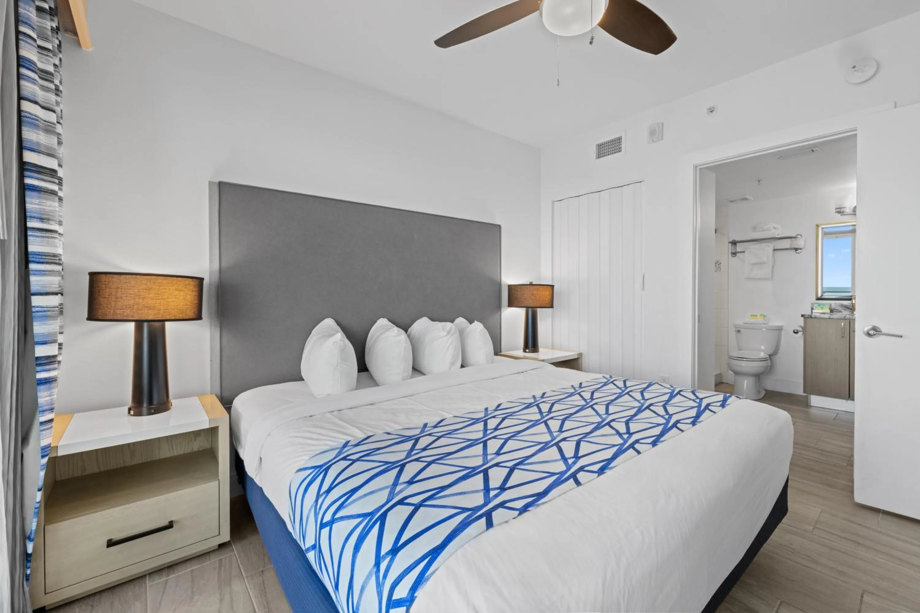 Bedroom, Bed in Provident Oceana Beachfront Suites