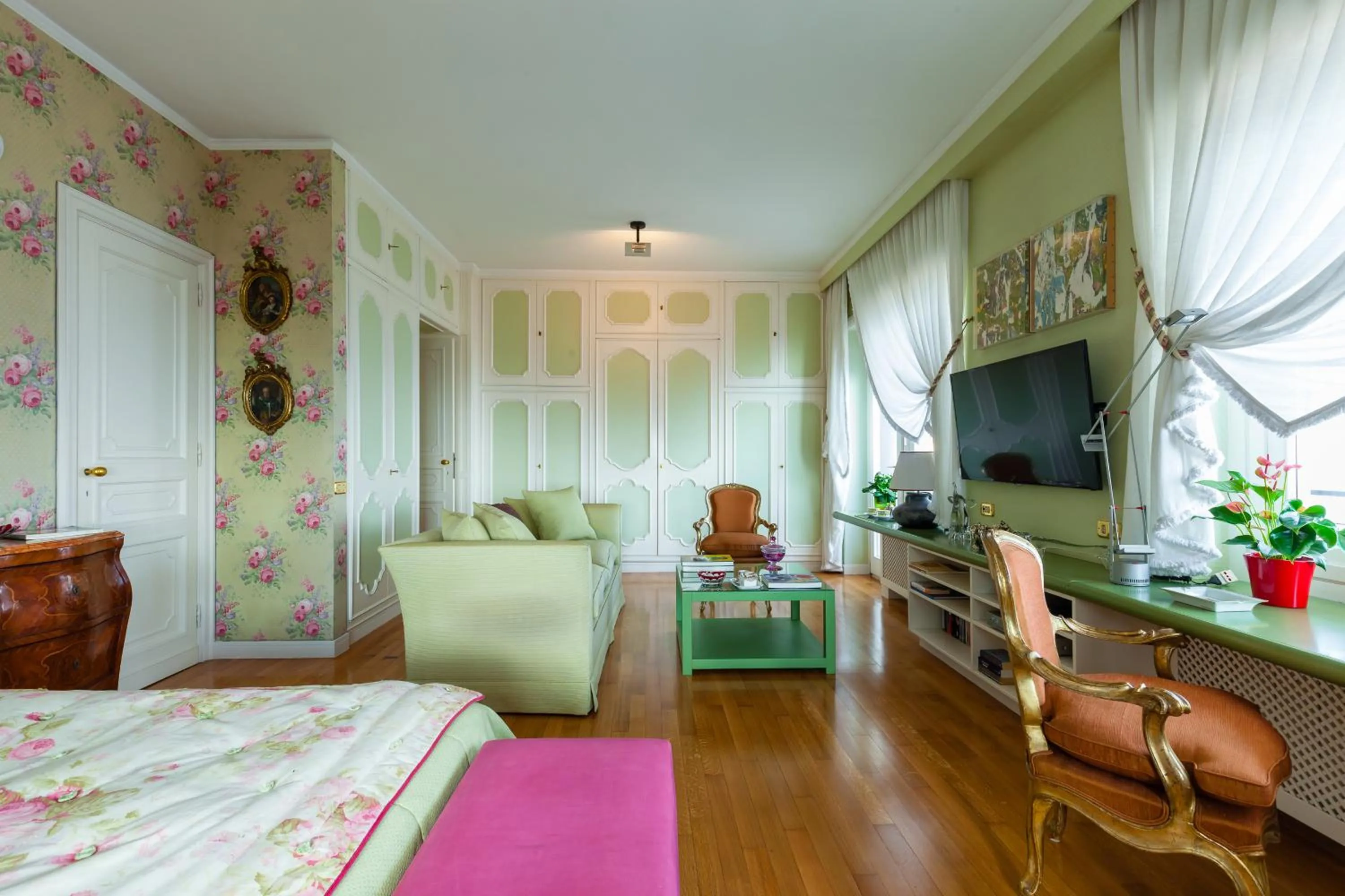 Photo of the whole room in O-House Posillipo by Napoliapartments