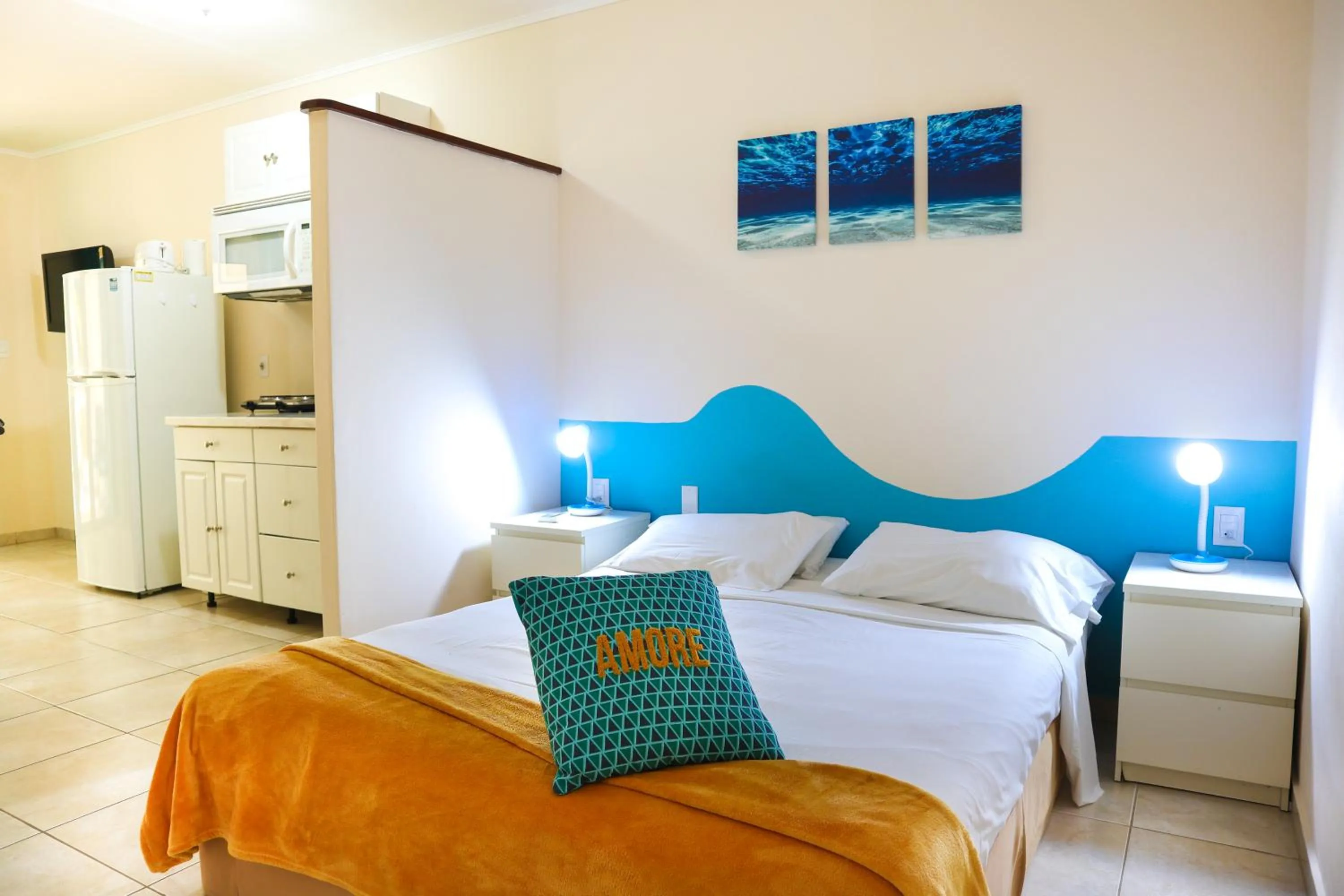 Bedroom, Bed in Aqua Viva Suites