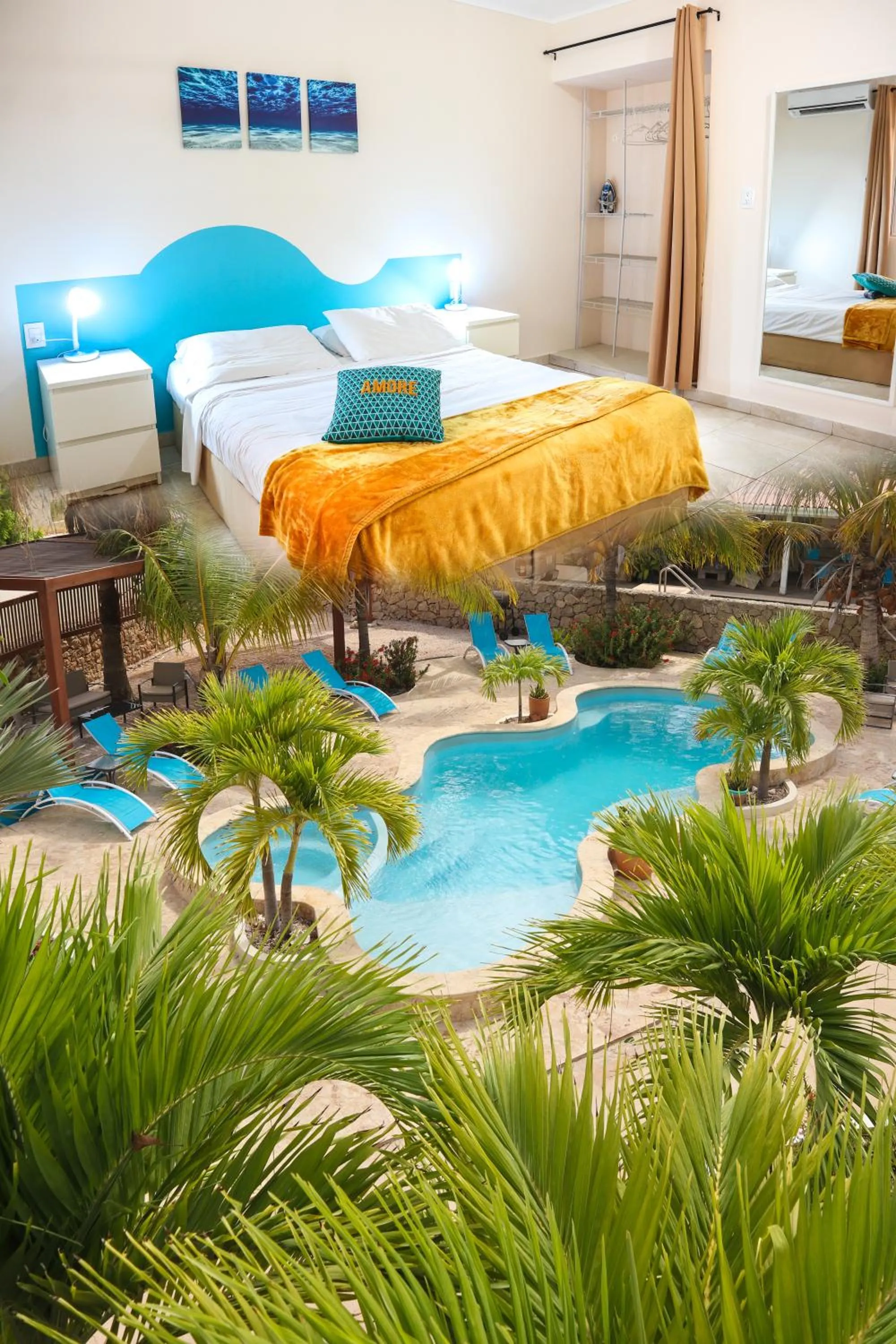 Garden, Bed in Aqua Viva Suites