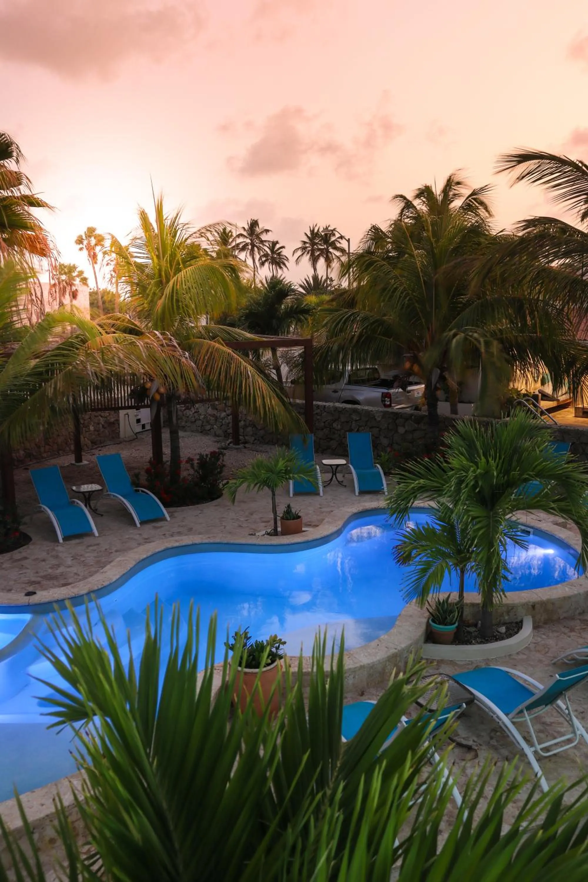 Night in Aqua Viva Suites