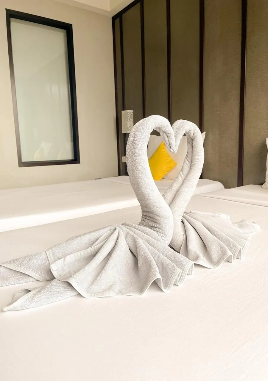 Bed in La Lune Beach Resort