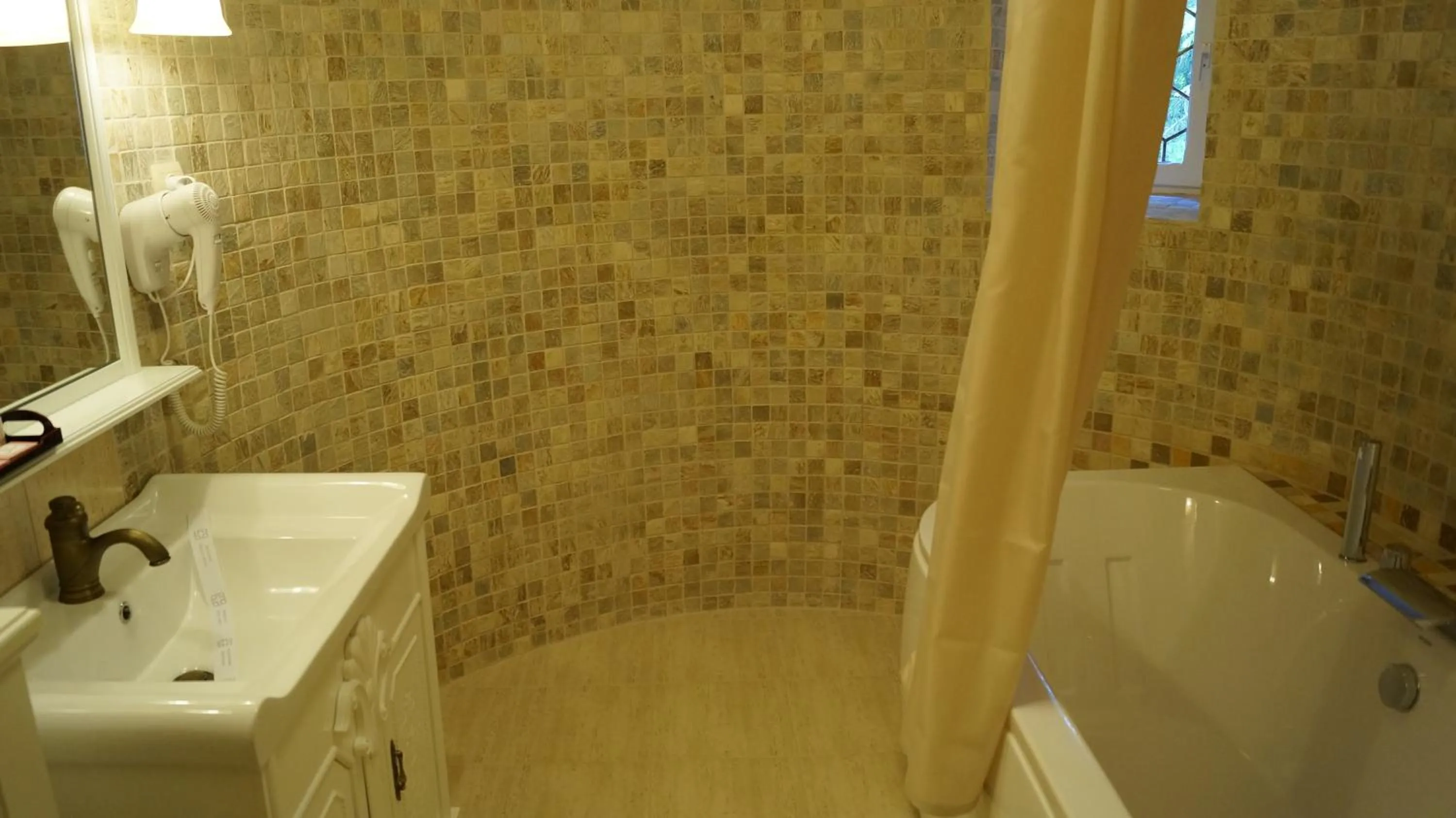 Bathroom in Complex La Tunuri - Vila Economat