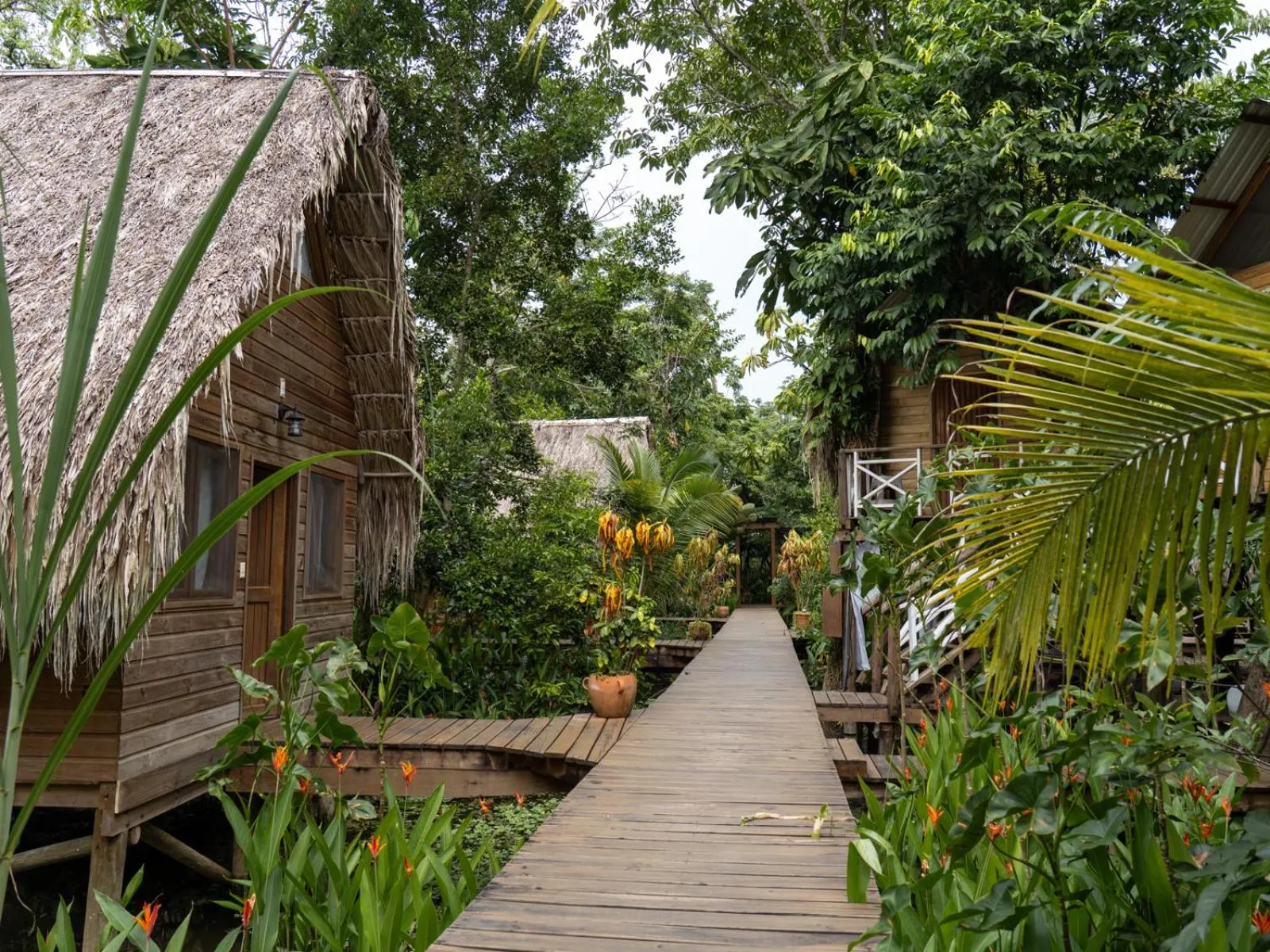 Deluxe Bungalow with Garden View in Boatique Hotel and Marina