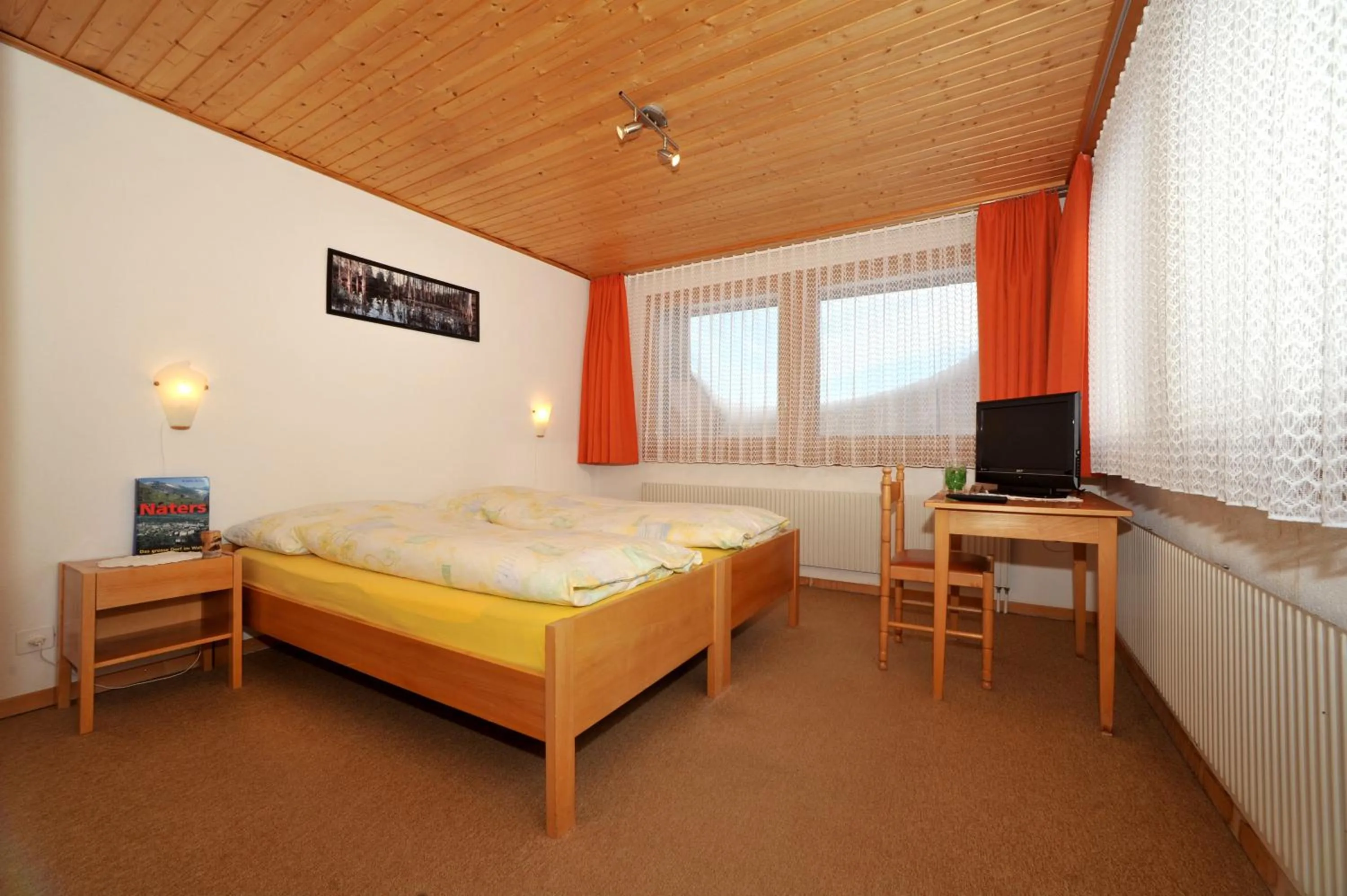 Bed in Hotel Sparrhorn