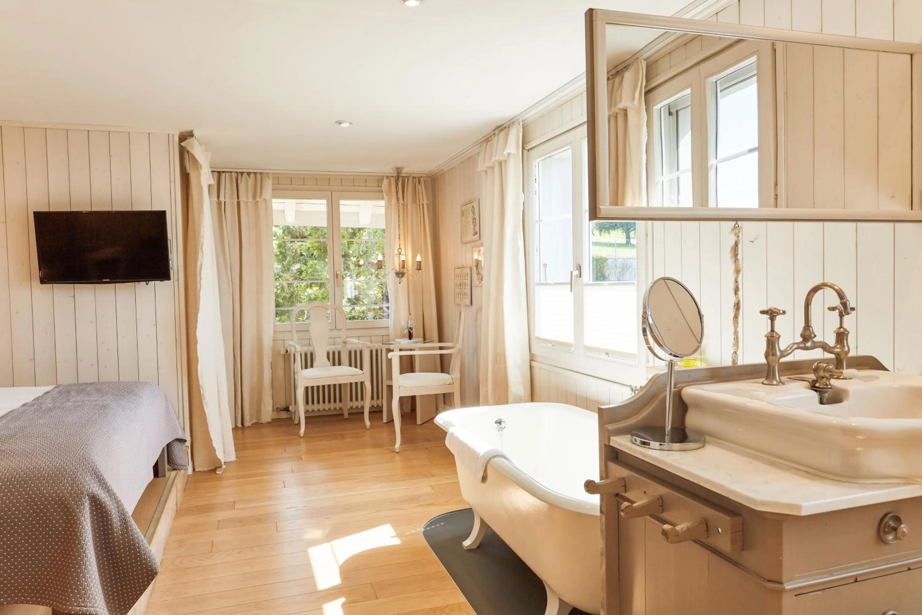 Bedroom, Bed in Boutique-Hotel Schlüssel