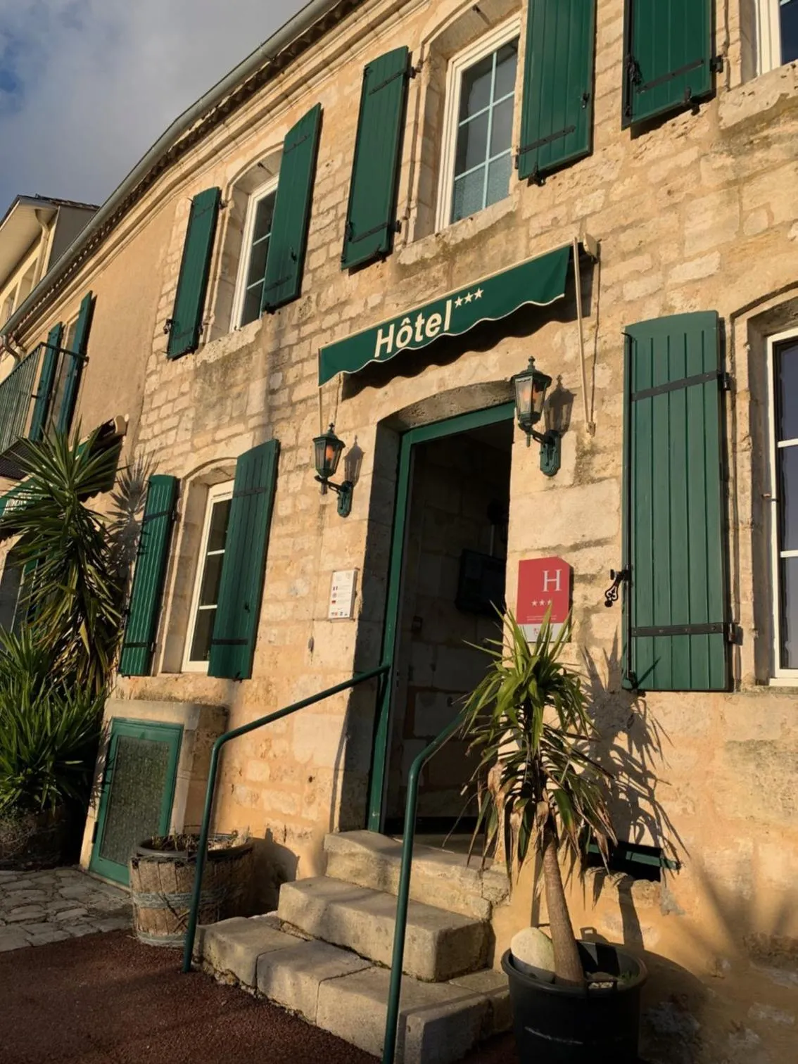 Property building in AUBERGE DU PORCHE