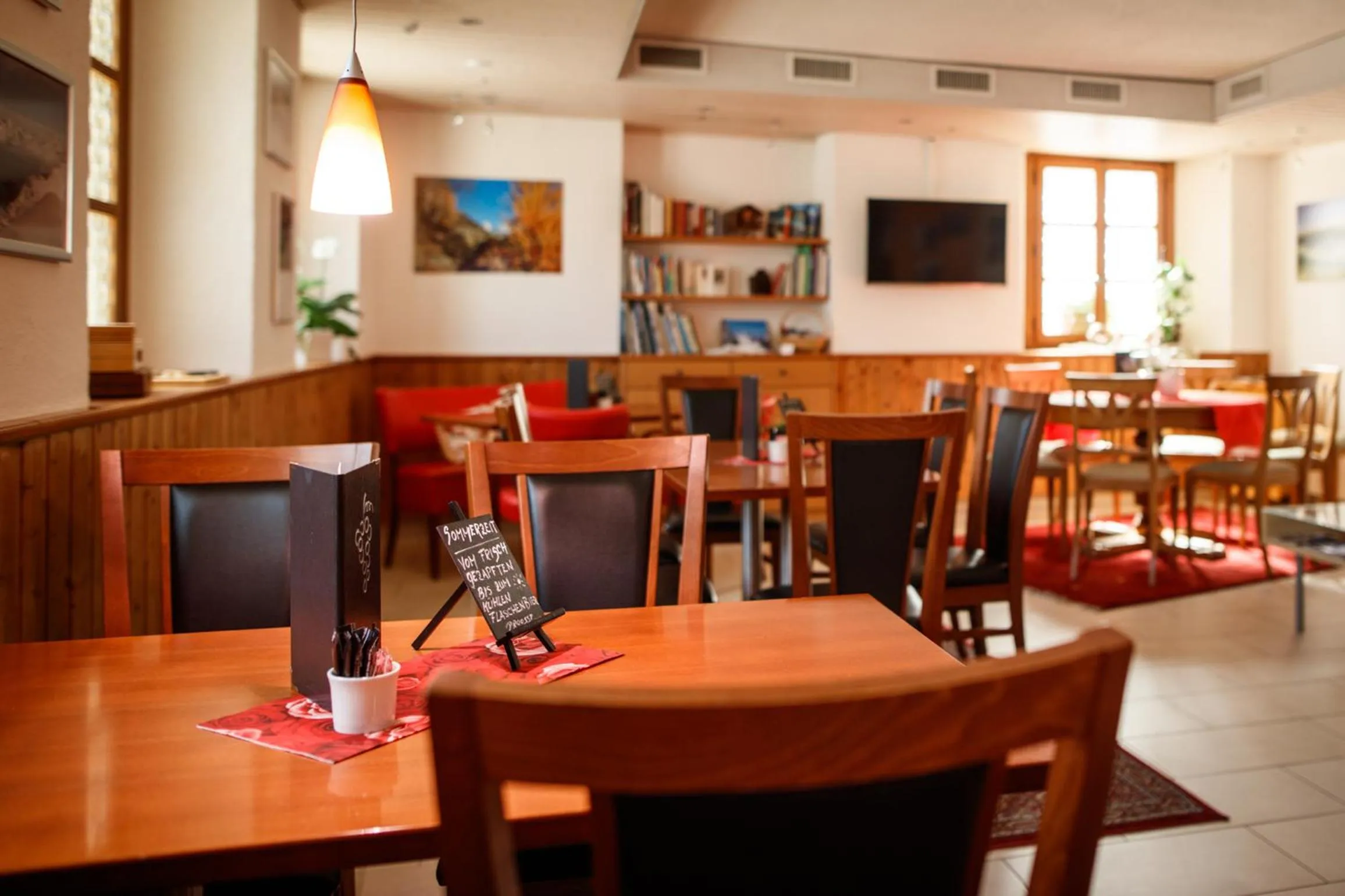 Lounge or bar in Hotel Nufenen