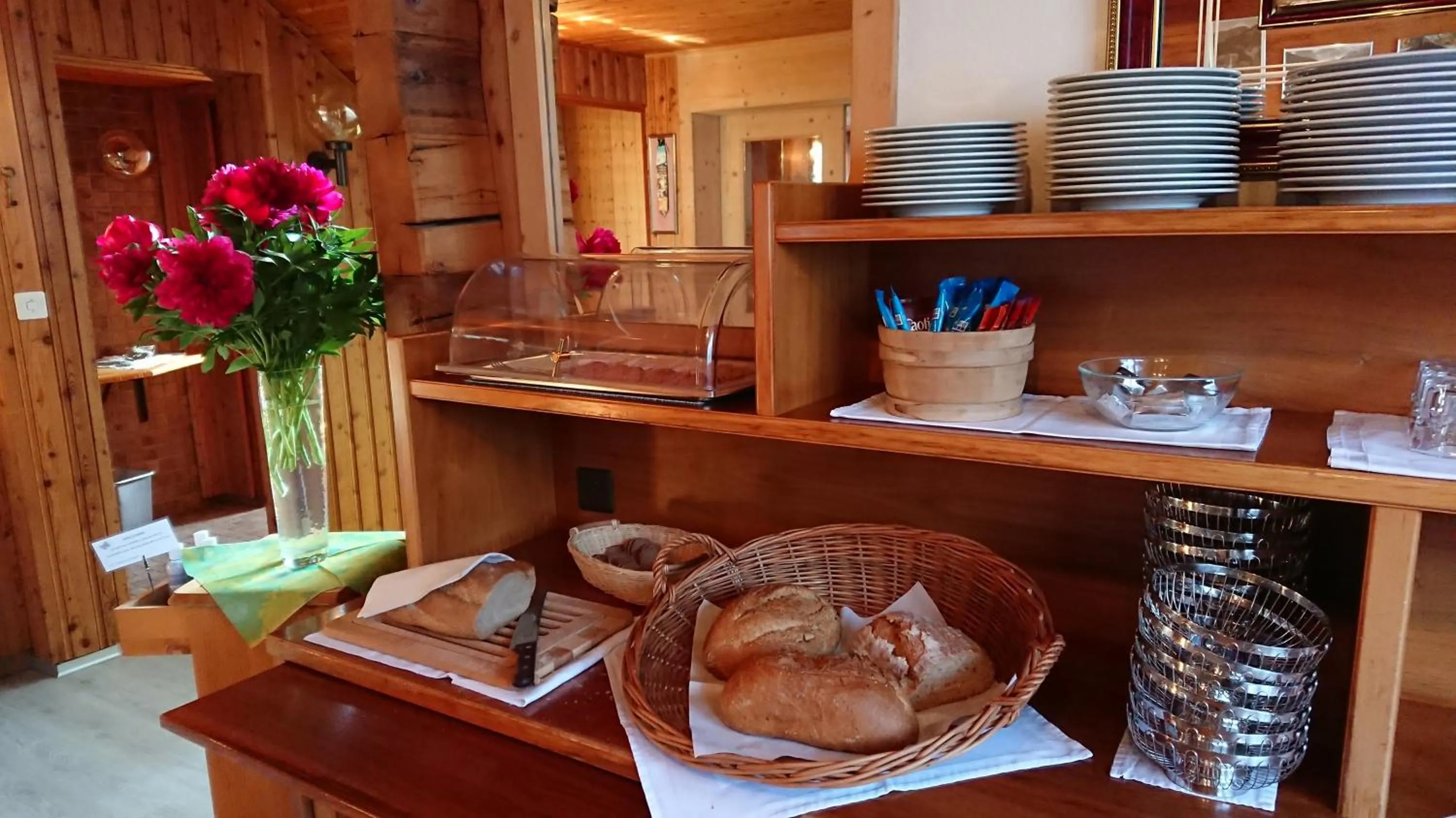 Buffet breakfast in Hotel Nufenen