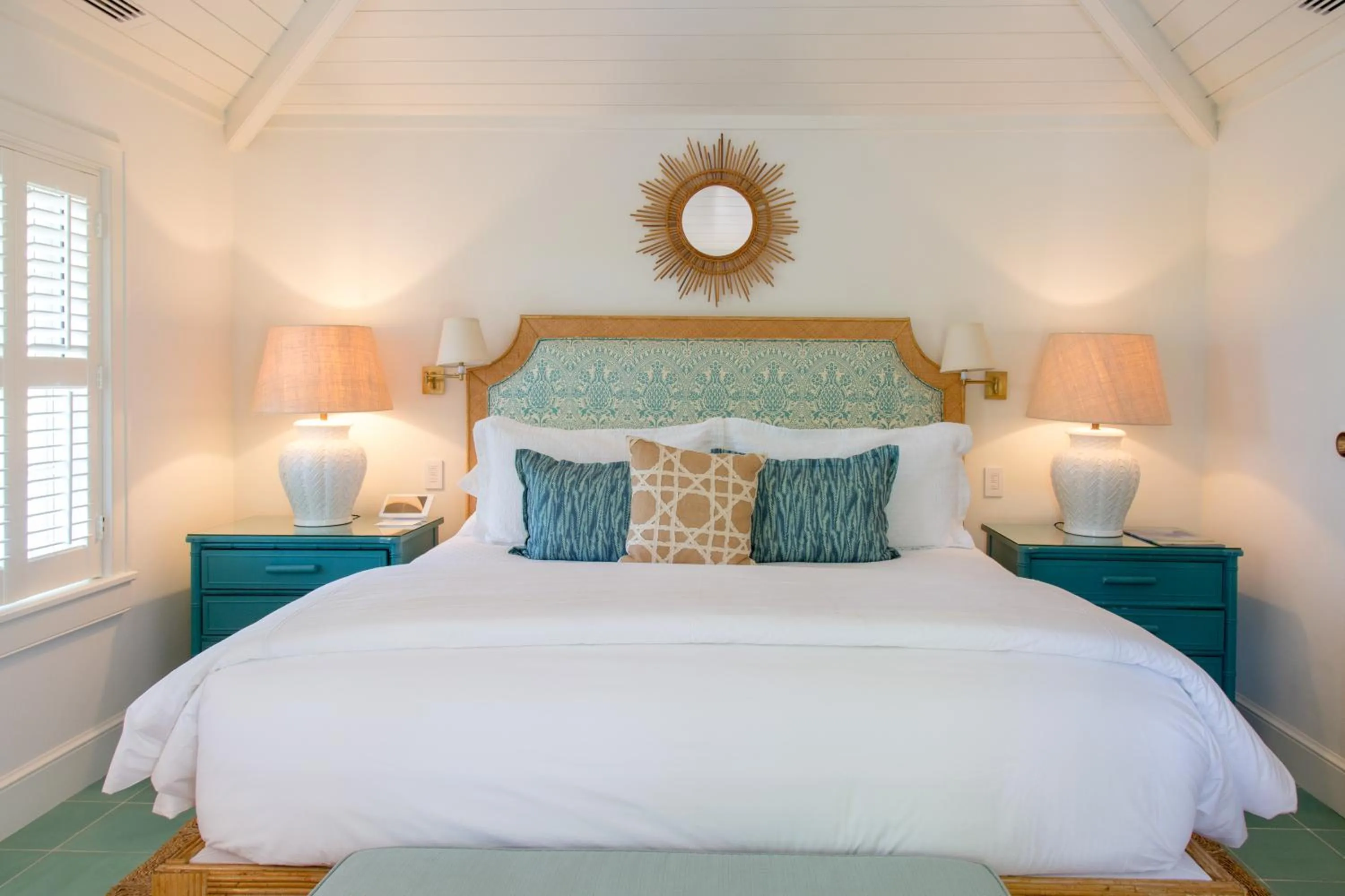 Bed in Eleven Bahama House