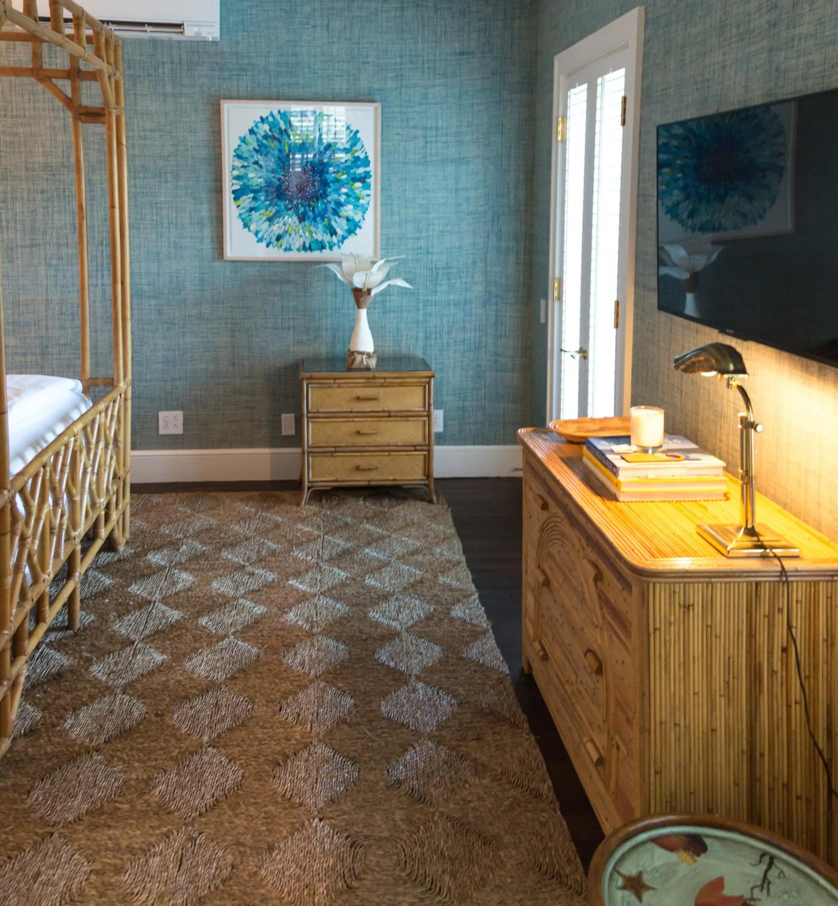 Bed in Eleven Bahama House