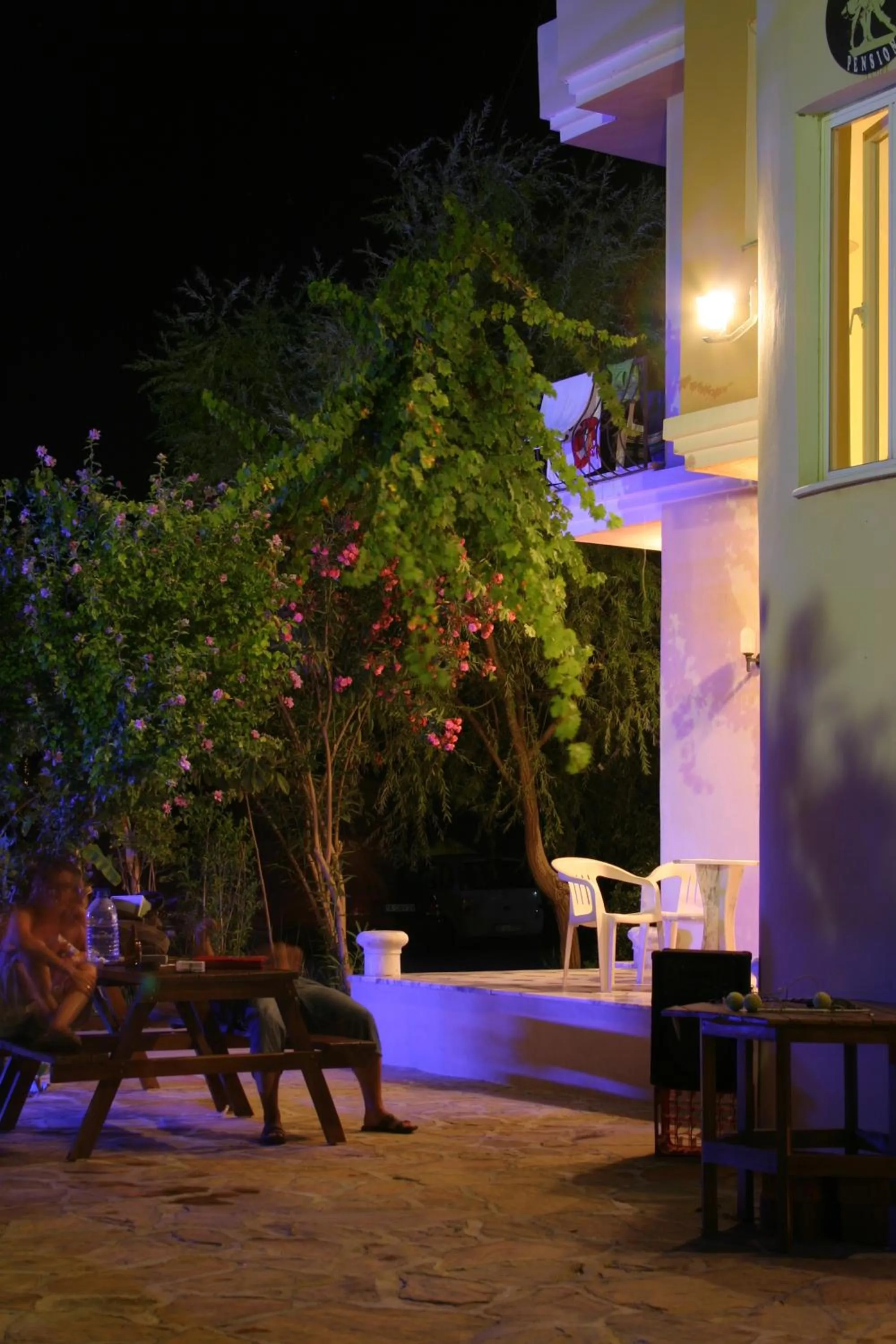 Facade/entrance in Tango Pansiyon