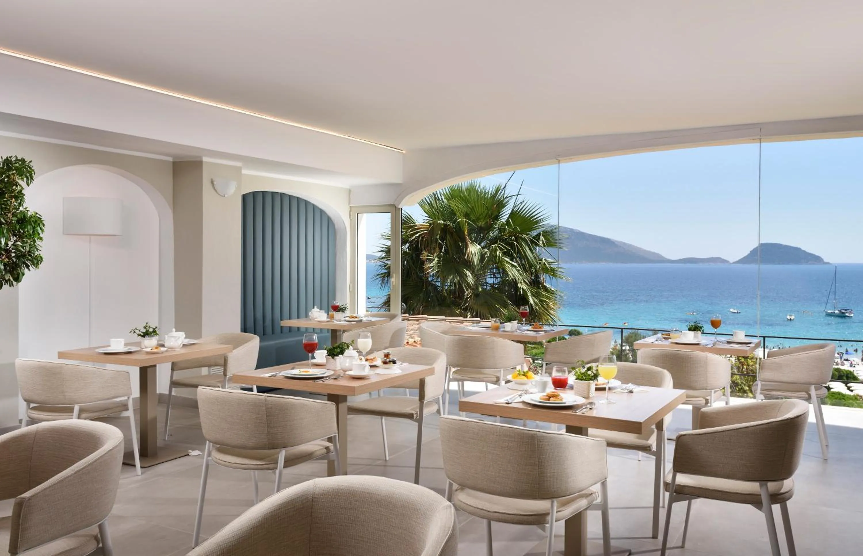 Restaurant/places to eat in VOI Colonna Village