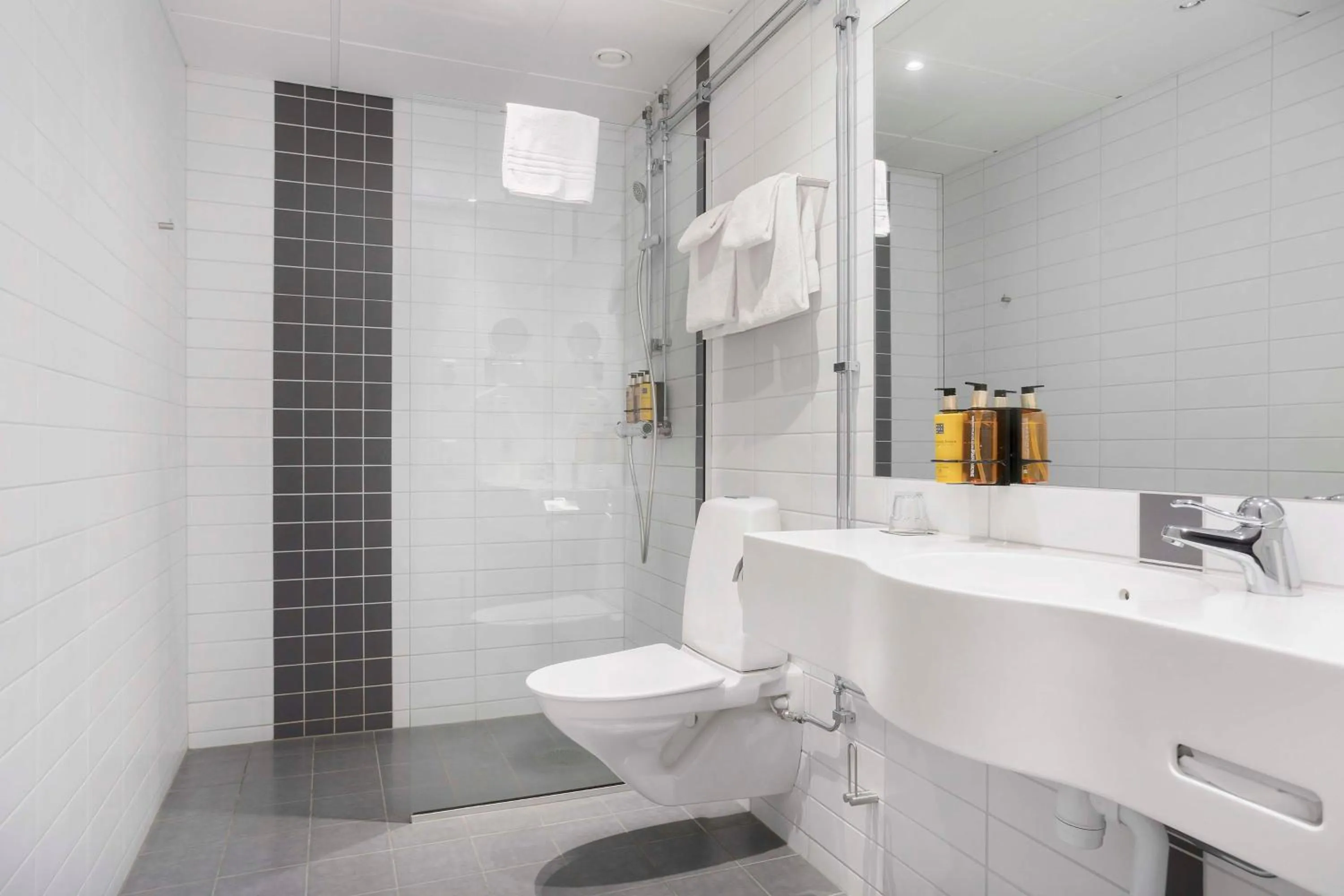 Bathroom in Best Western Hotel River C