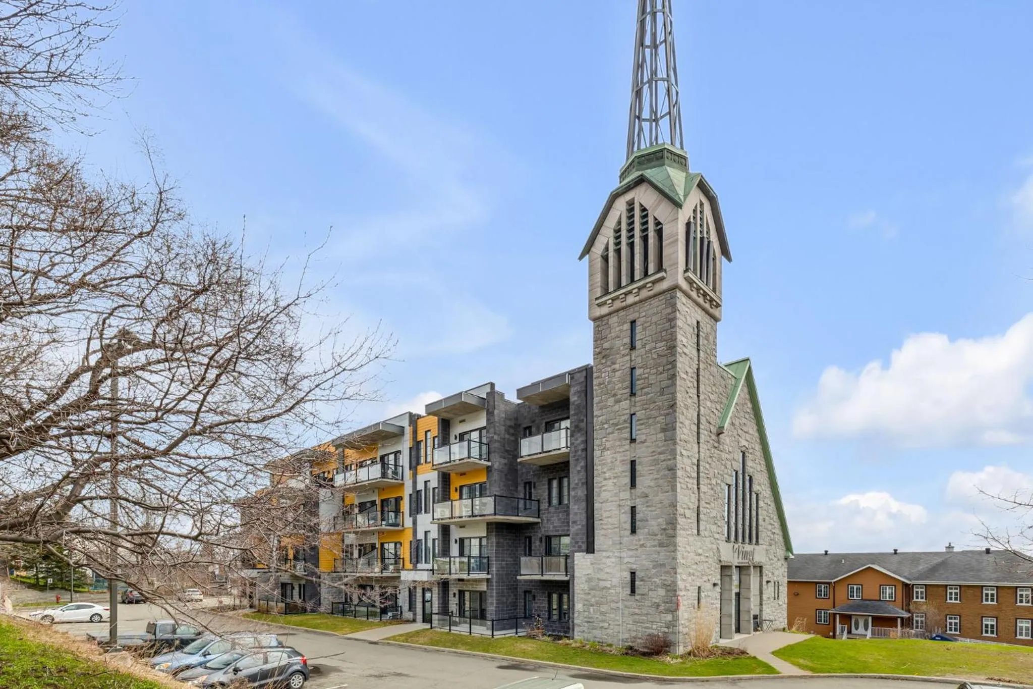 Property building in INITIAL - CAVALIER - Chutes-Montmorency