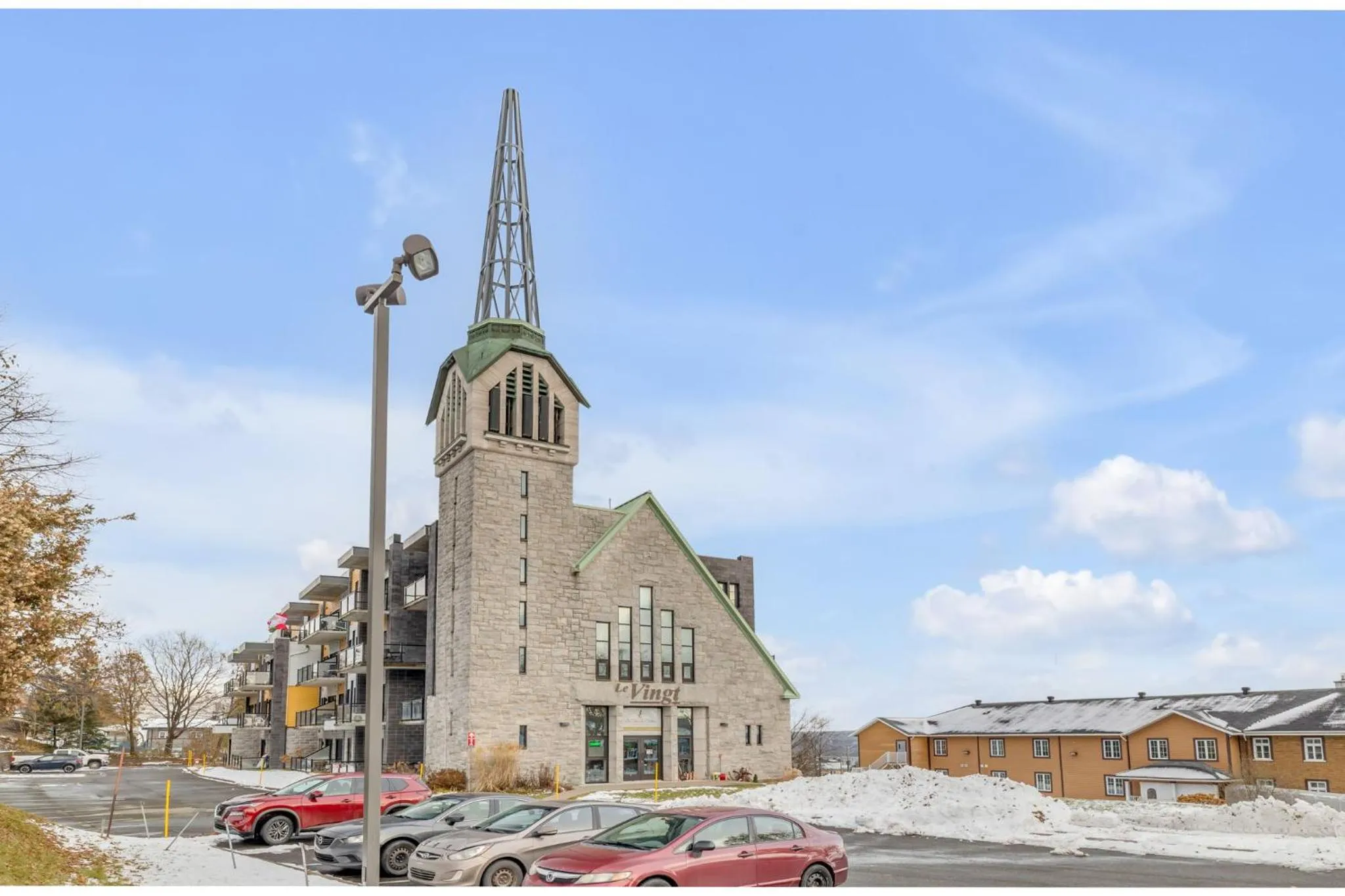 Property building in INITIAL - CAVALIER - Chutes-Montmorency