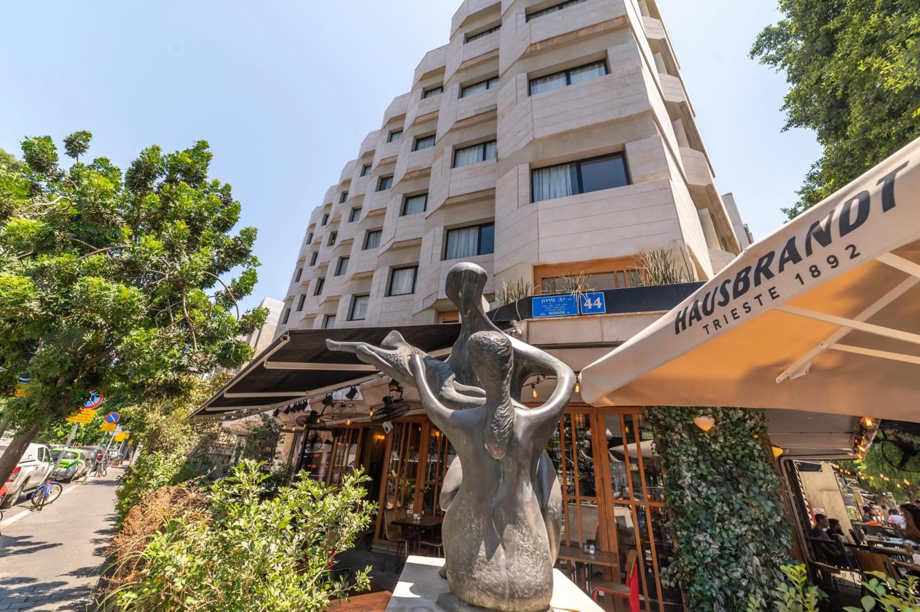 Facade/entrance in 130 Rock Apartments