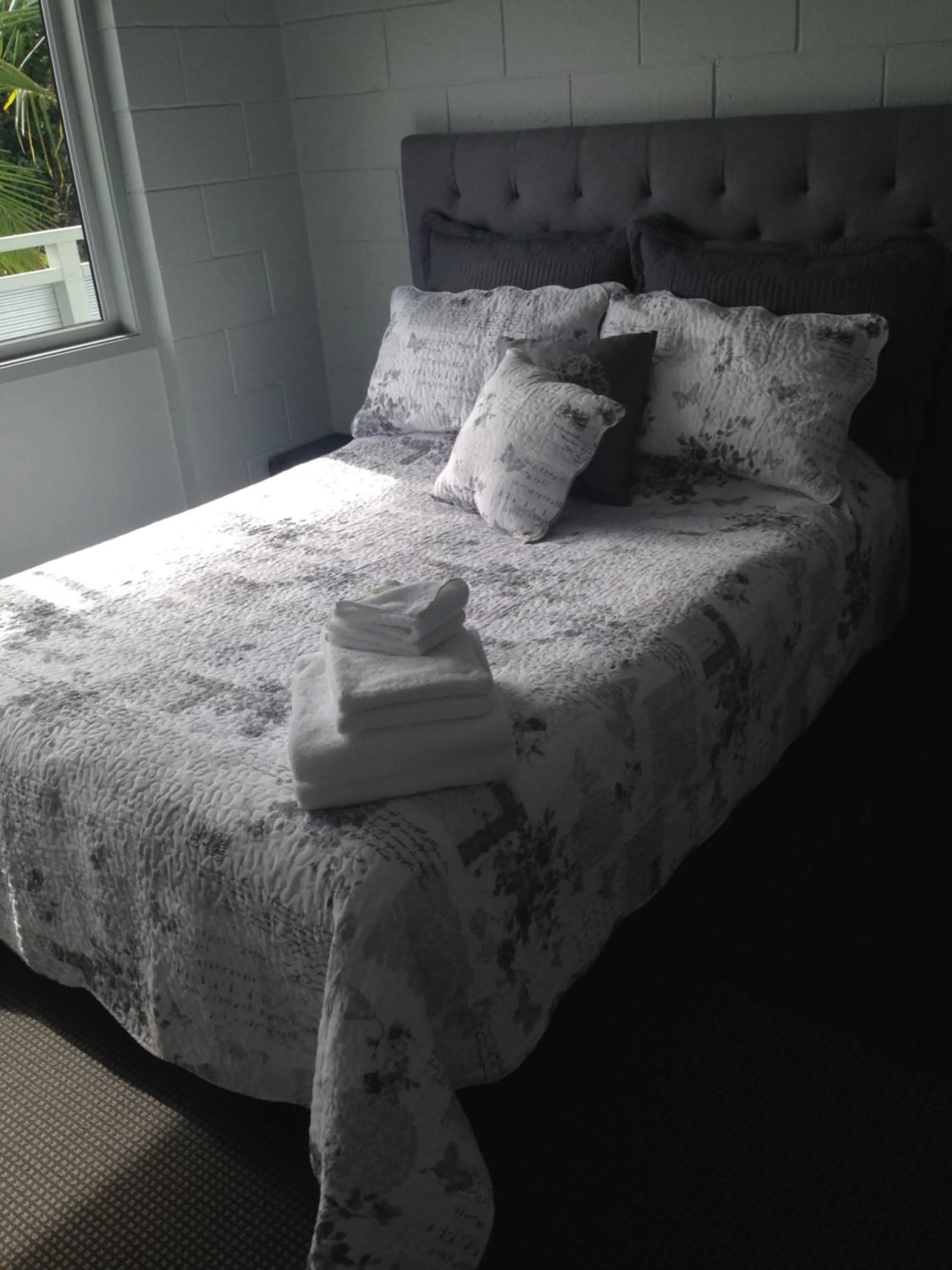 Bed in Pacific Harbour Lodge