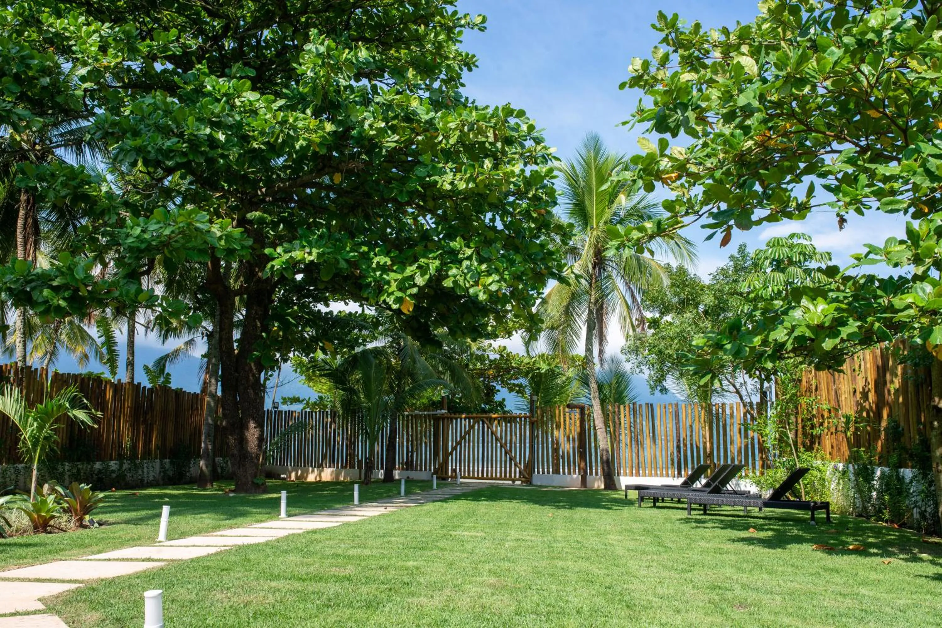 Garden view in Vistabela Resort & Spa