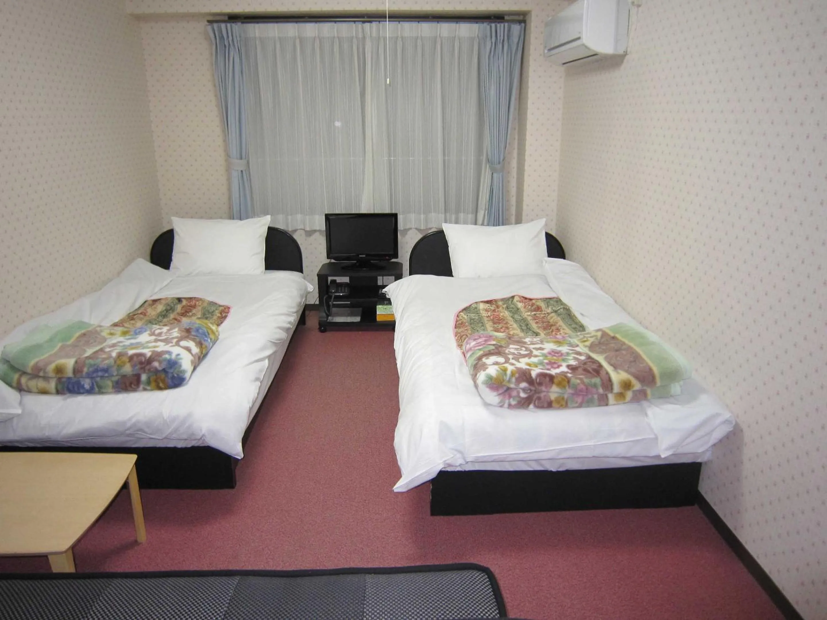 Photo of the whole room, Bed in Pension Kitashirakawa