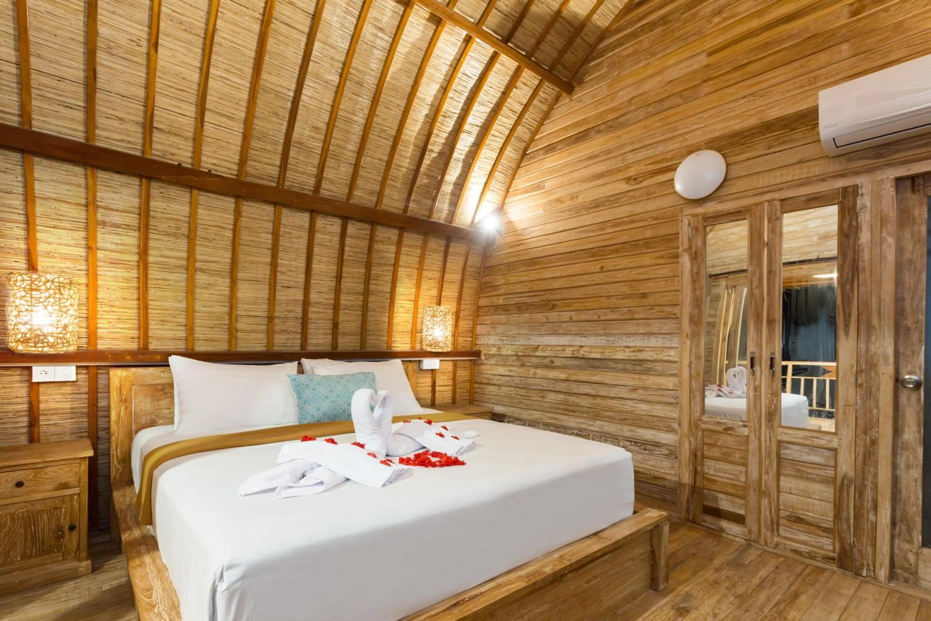 Bed in The Dewi Premier Nusa Penida