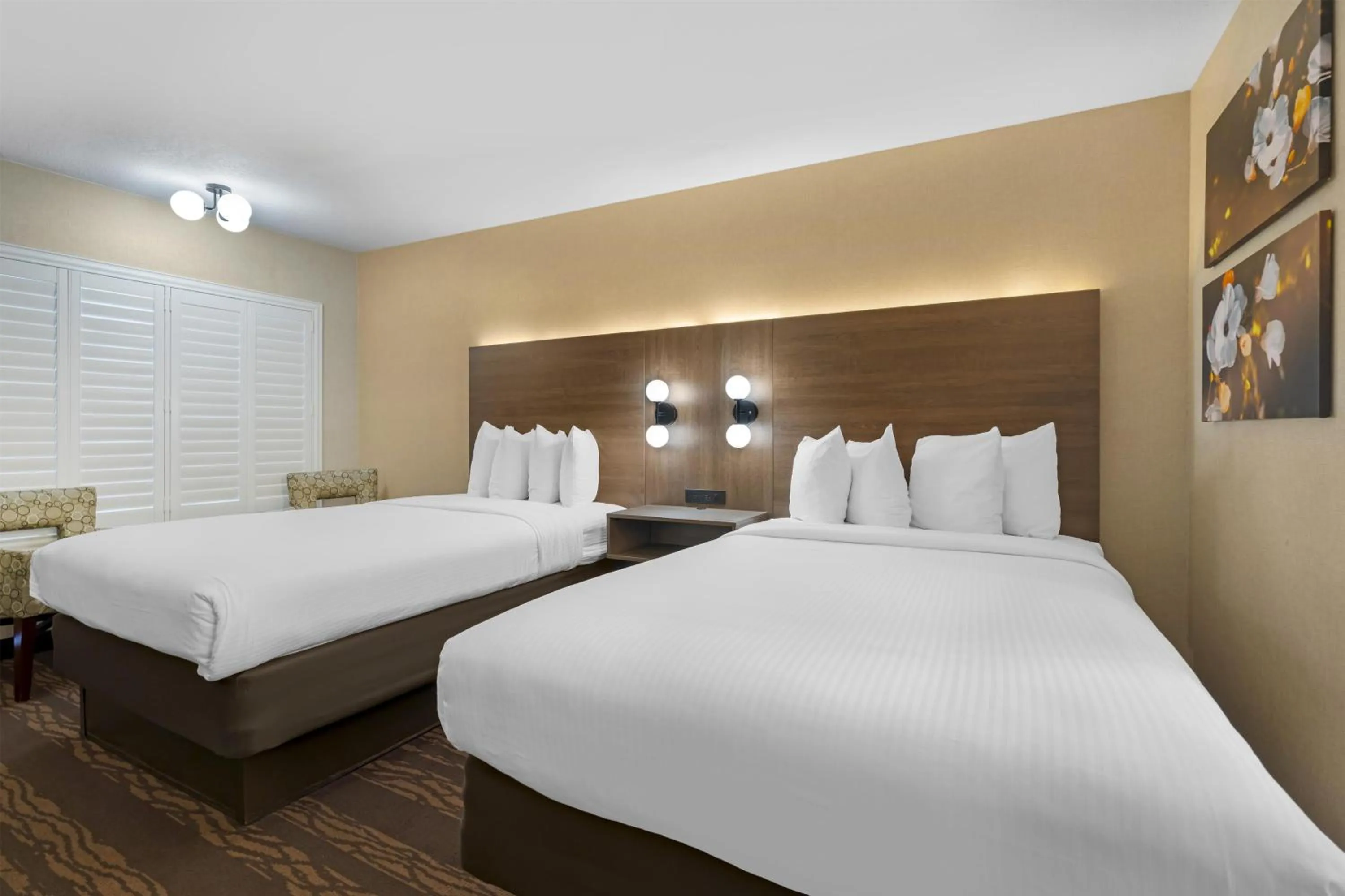 Bedroom, Bed in Best Western Plus Stovall's Inn