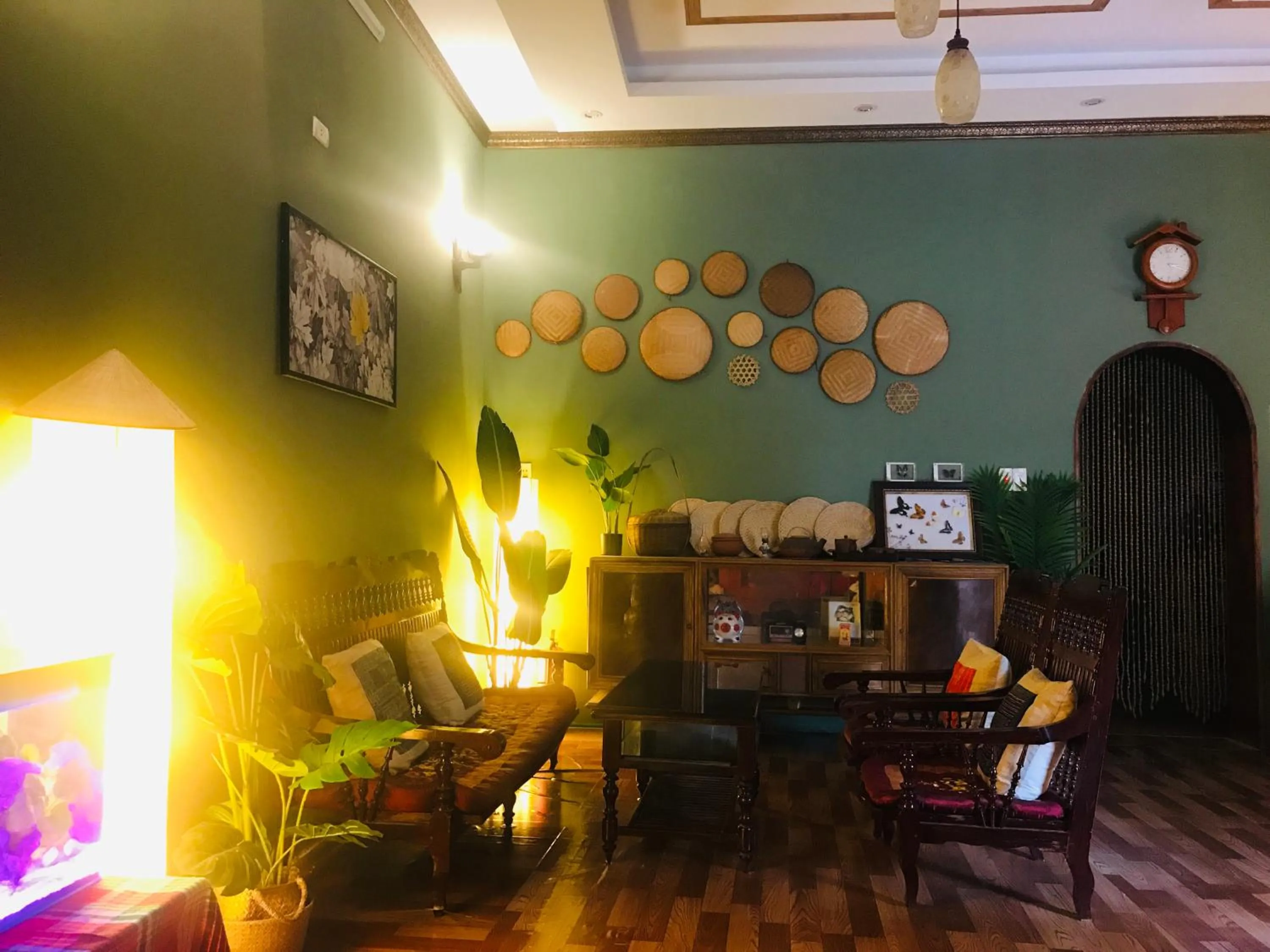 Communal lounge/ TV room in Hava Homestay