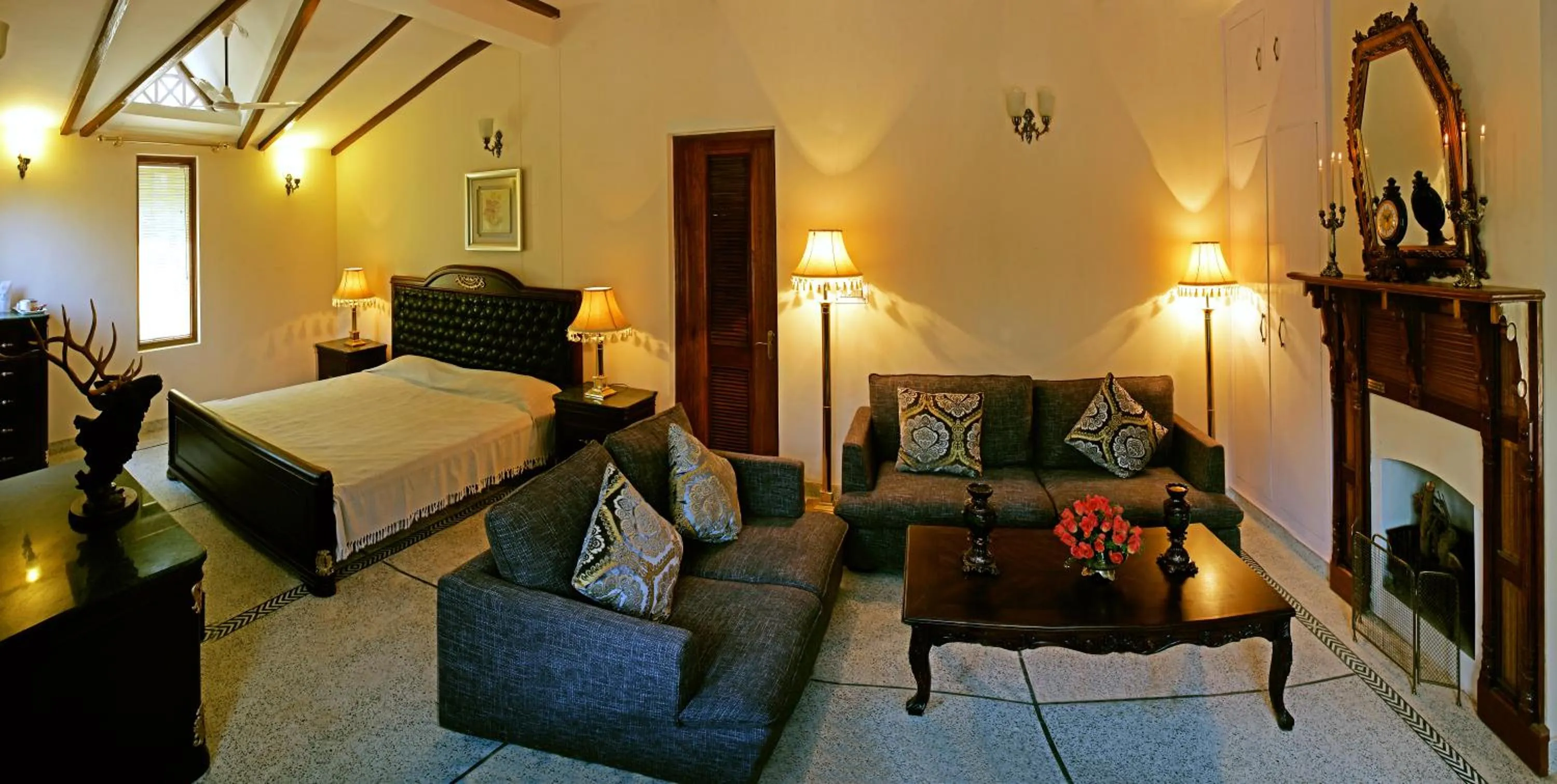 Bed in WelcomHeritage Judges Court