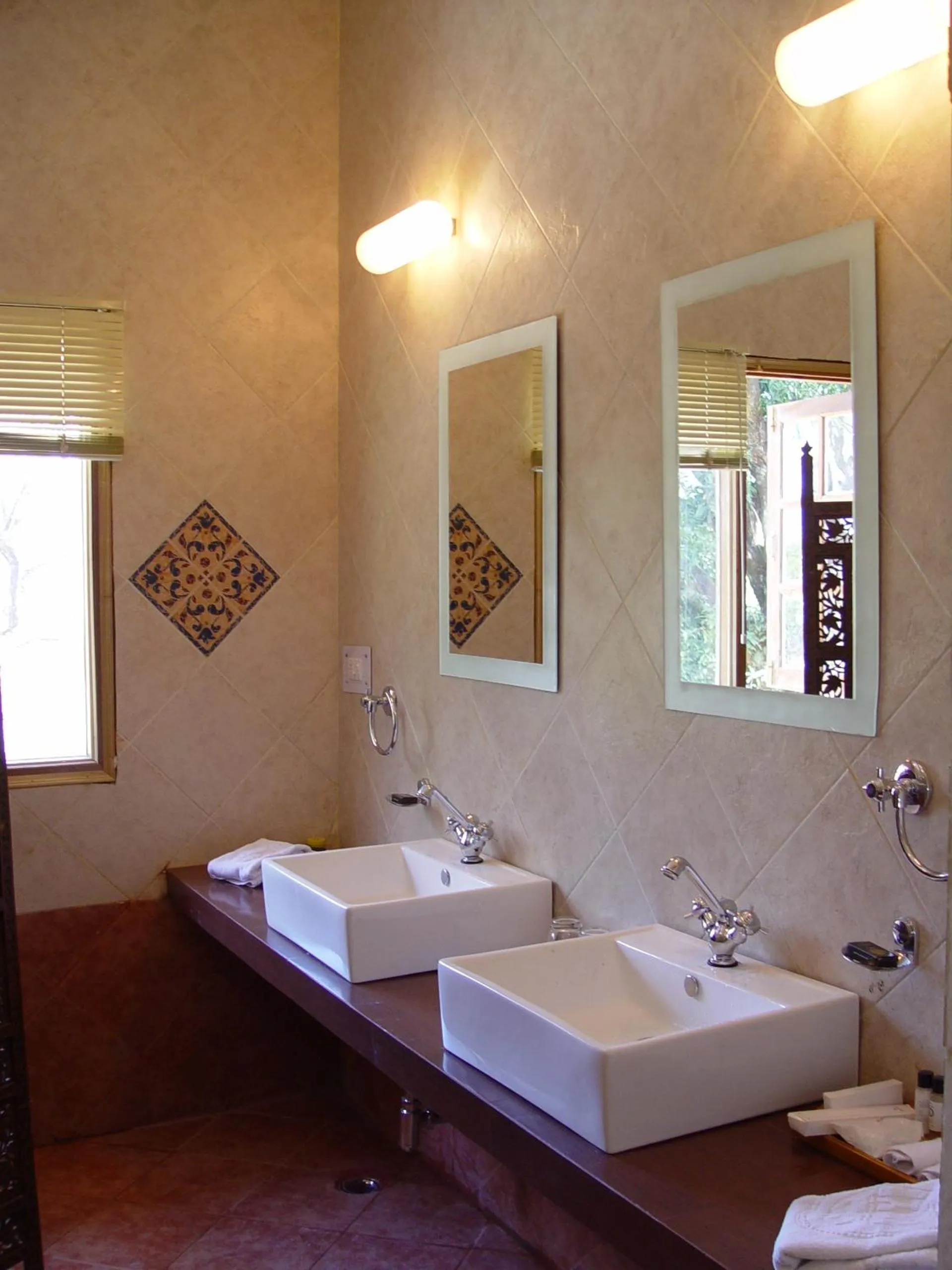 Bathroom in WelcomHeritage Judges Court