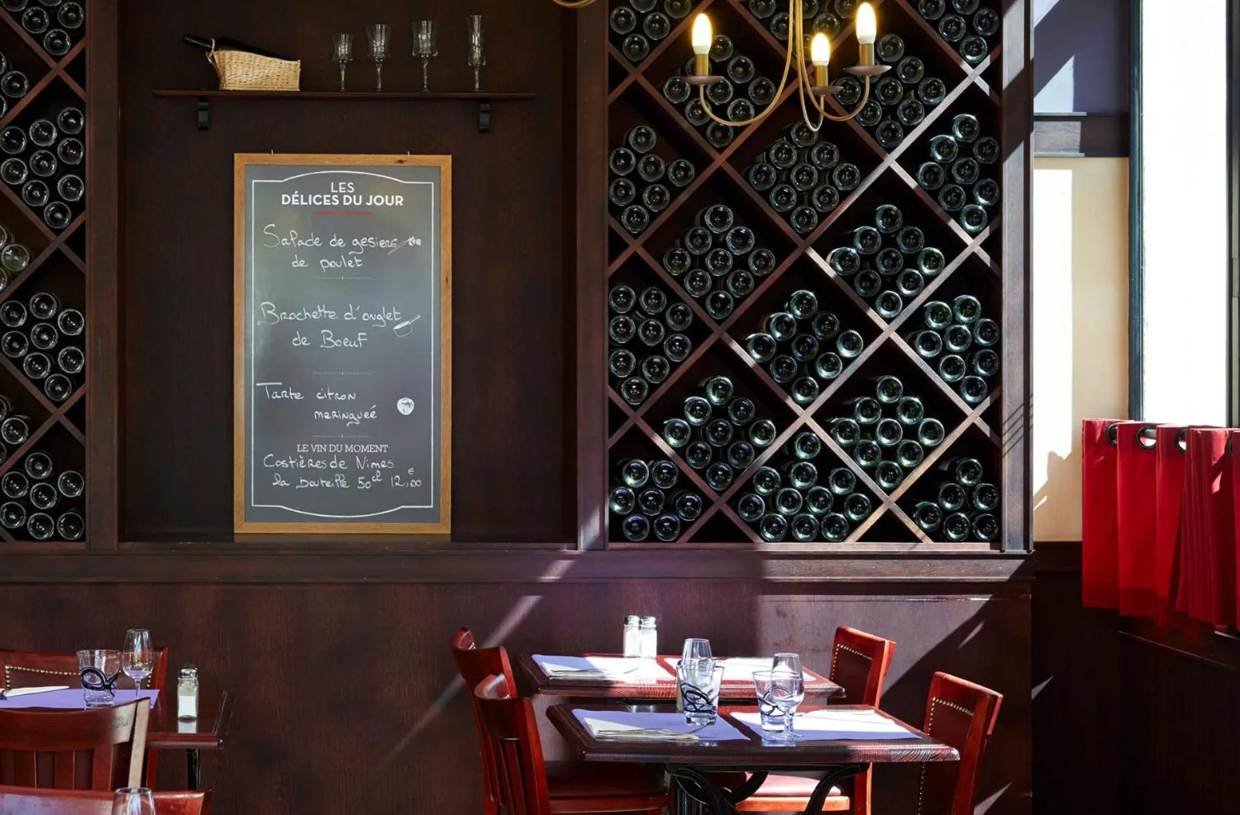 Restaurant/places to eat in ibis Chartres Ouest Luce