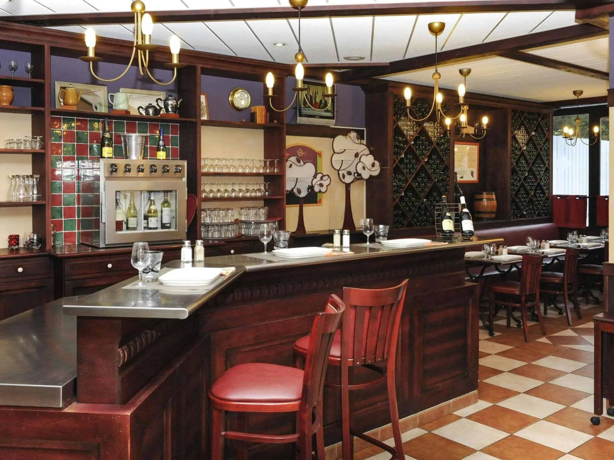 Restaurant/places to eat in ibis Chartres Ouest Luce