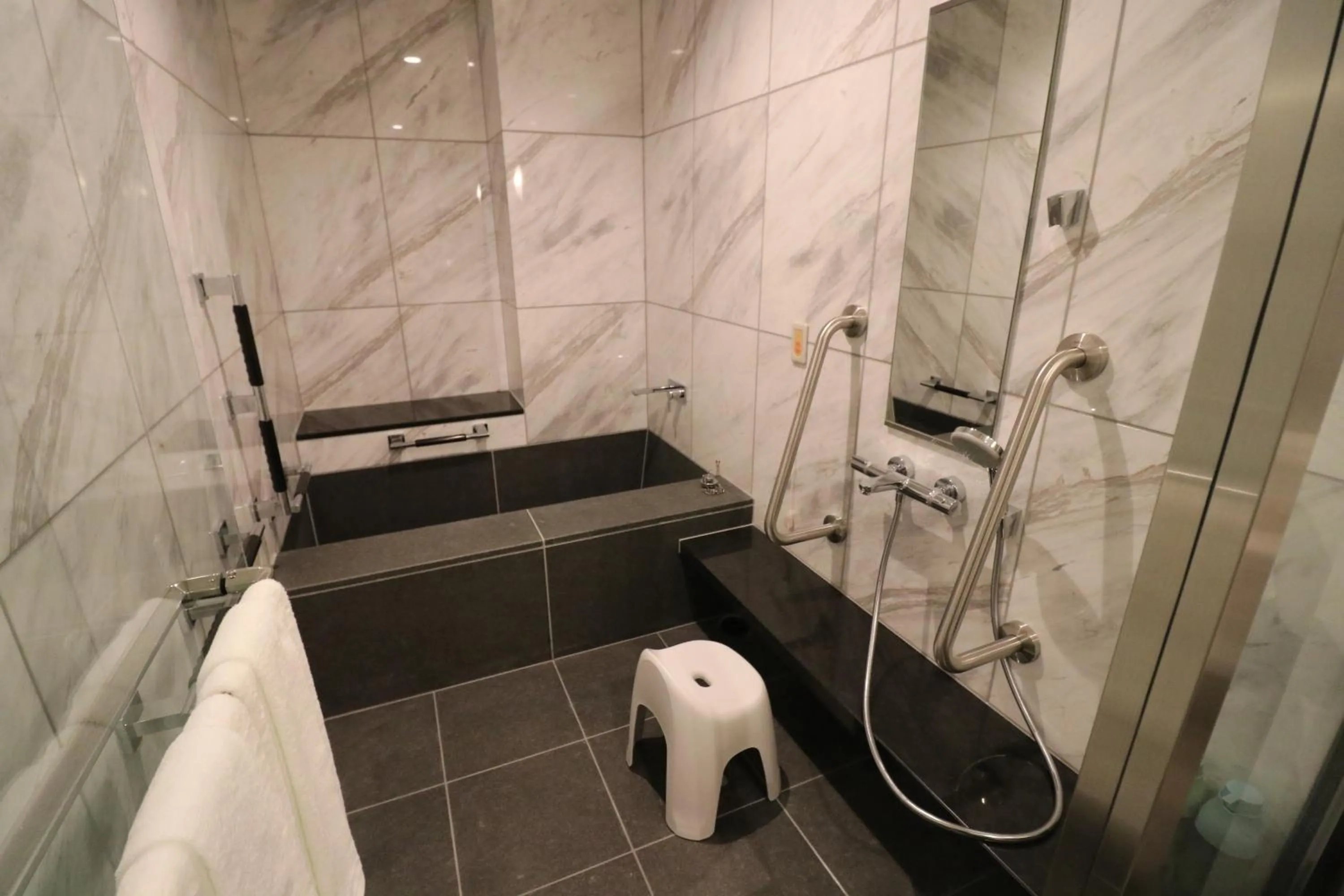 Hot Tub in Yado Hanasaku