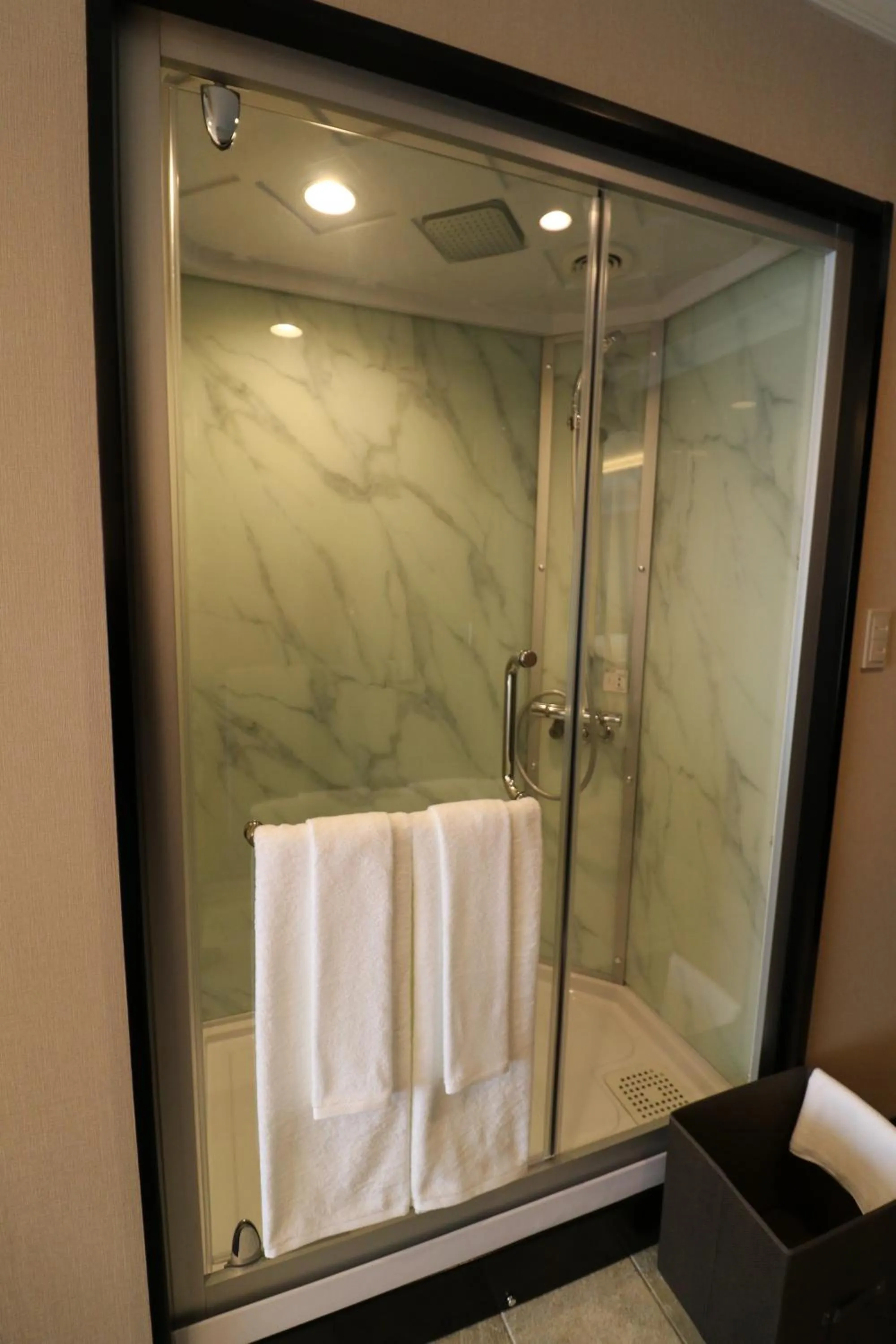 Shower in Yado Hanasaku