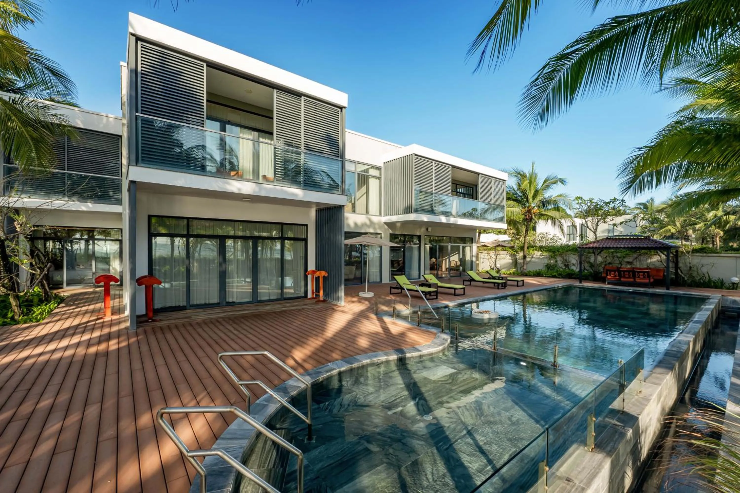 Swimming pool in Best Western Premier Sonasea Phu Quoc