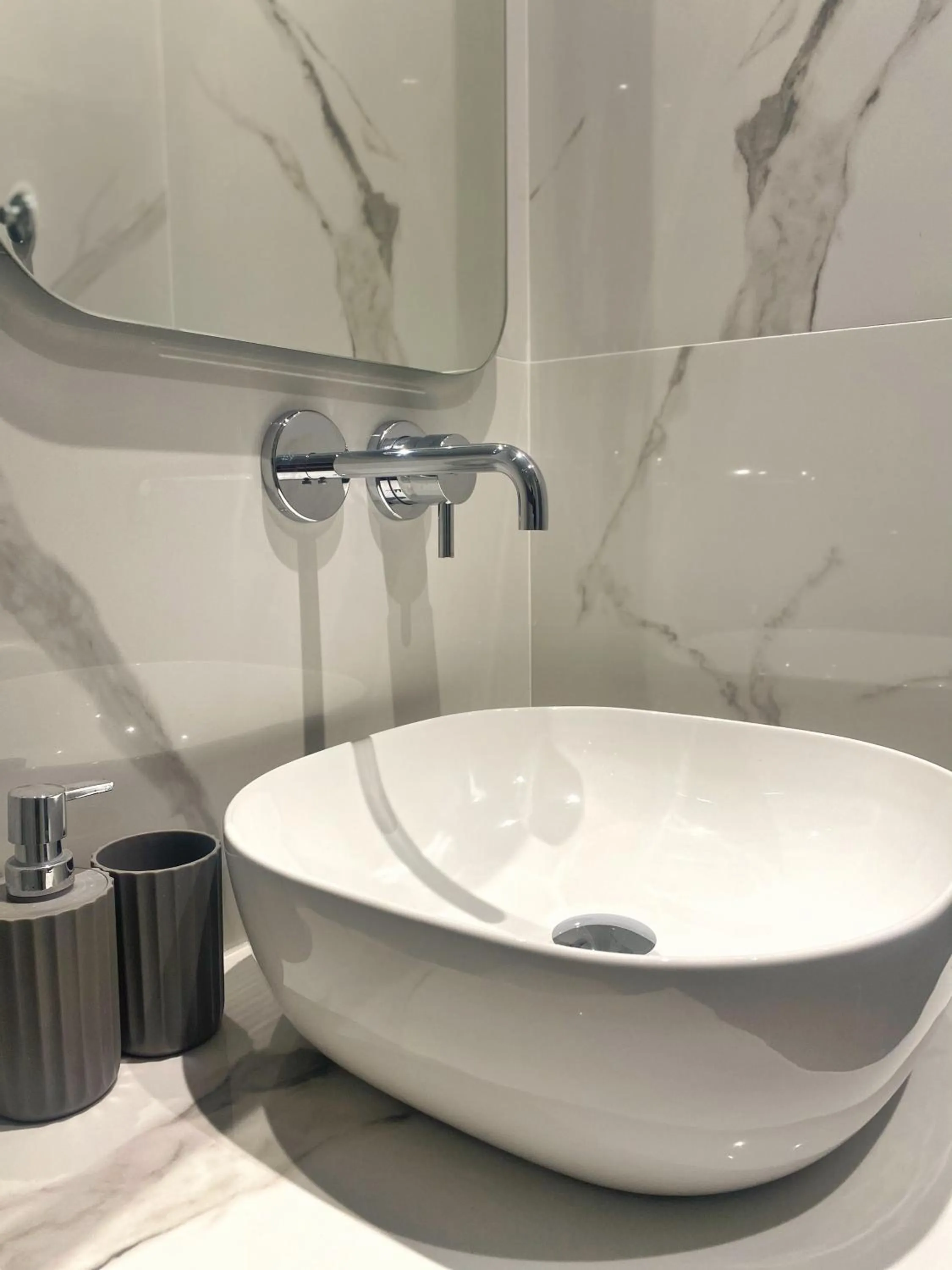 Bathroom in George Deluxe Apartments