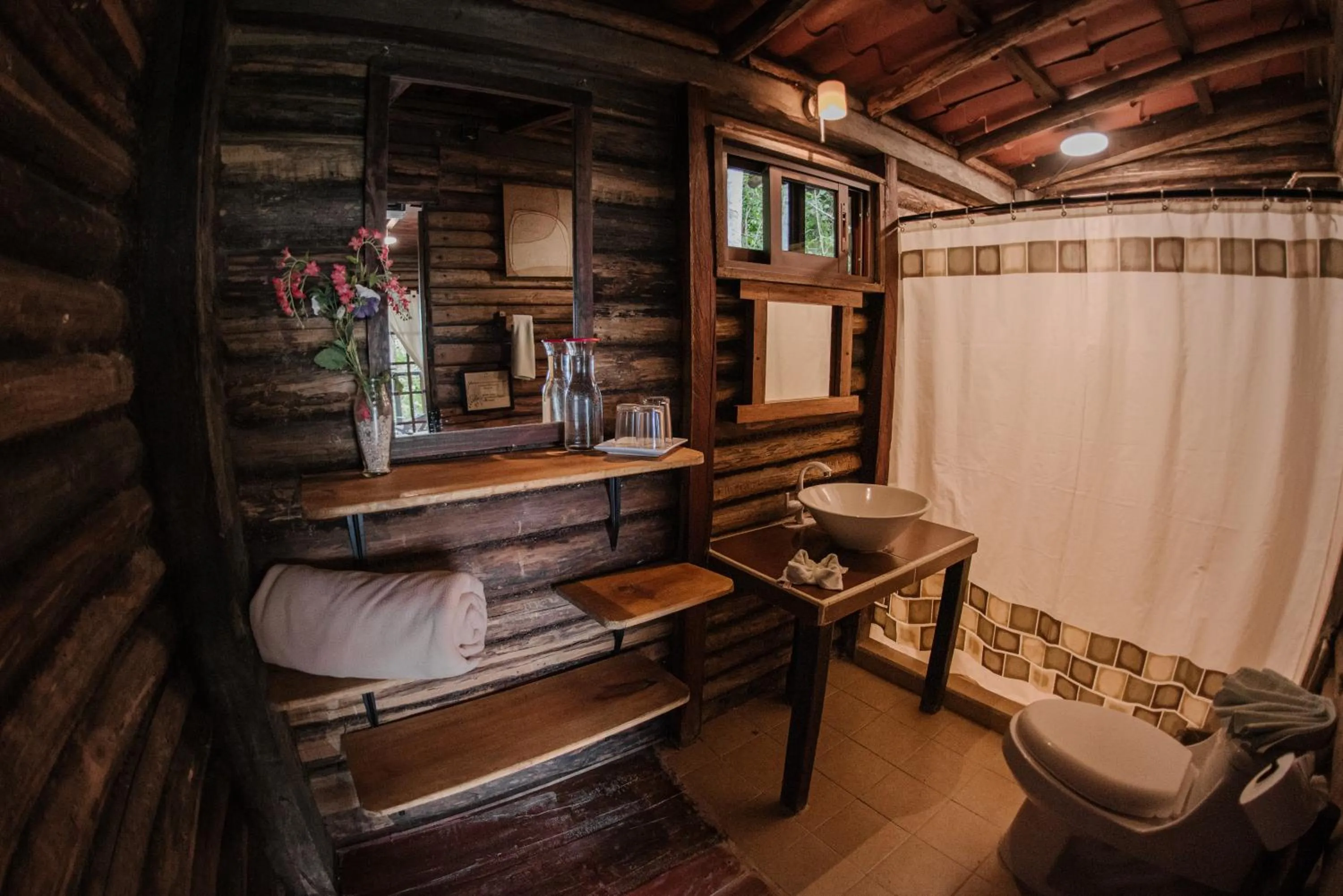 Bathroom in Hotel El Chital