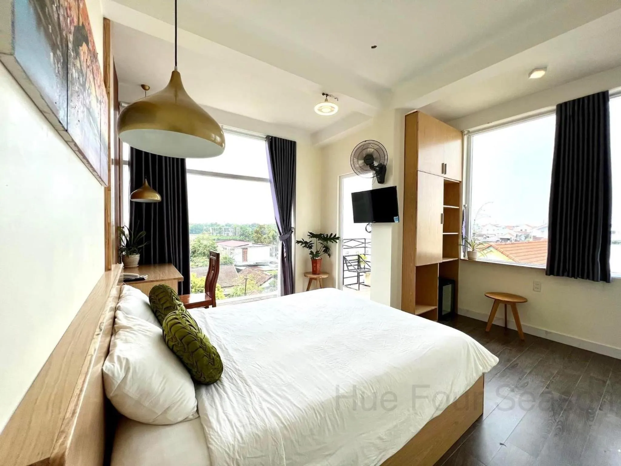 Bed in Hue Four Seasons Hotel